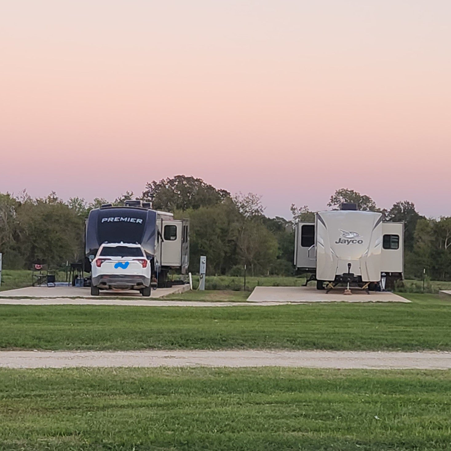 Camper submitted image from Hillview RV Park - 2