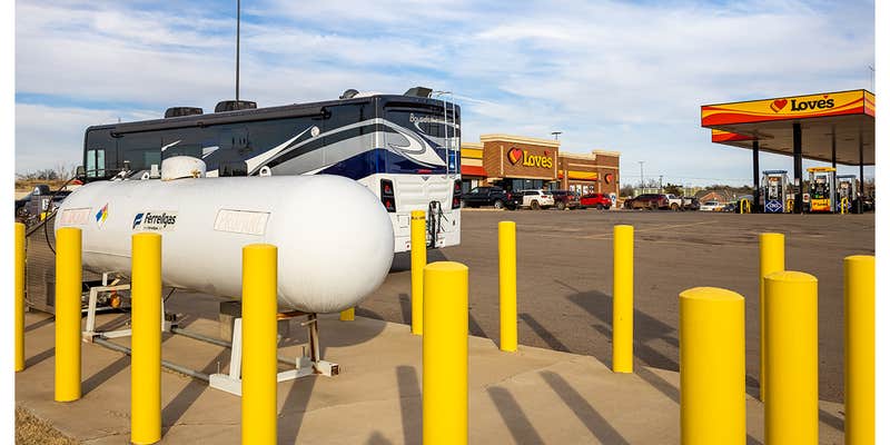 Camper submitted image from Love's RV Hookup-Hampshire IL 763