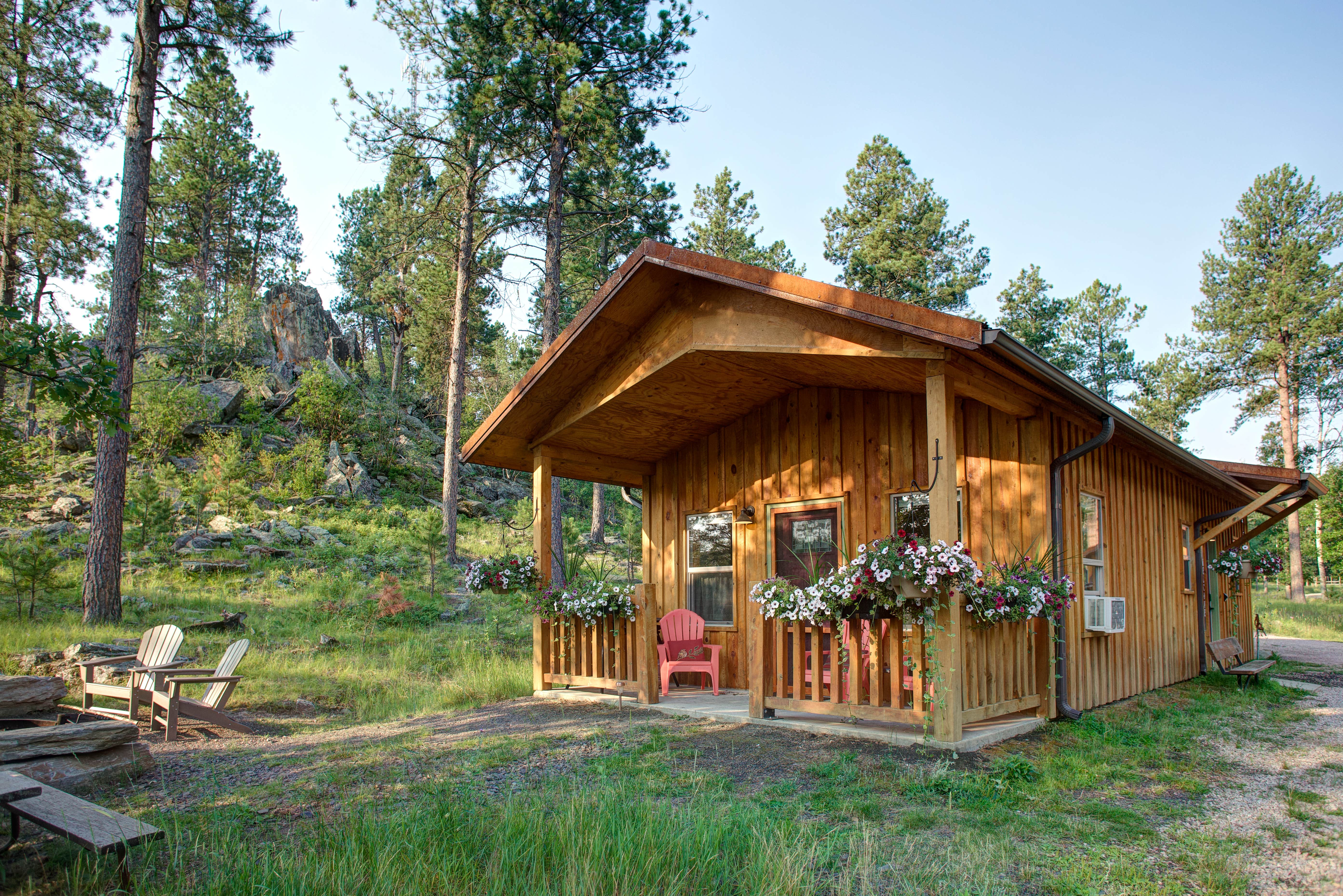 Camping near Holy Smoke Resort: Yak Ridge Cabins, Keystone, South Dakota