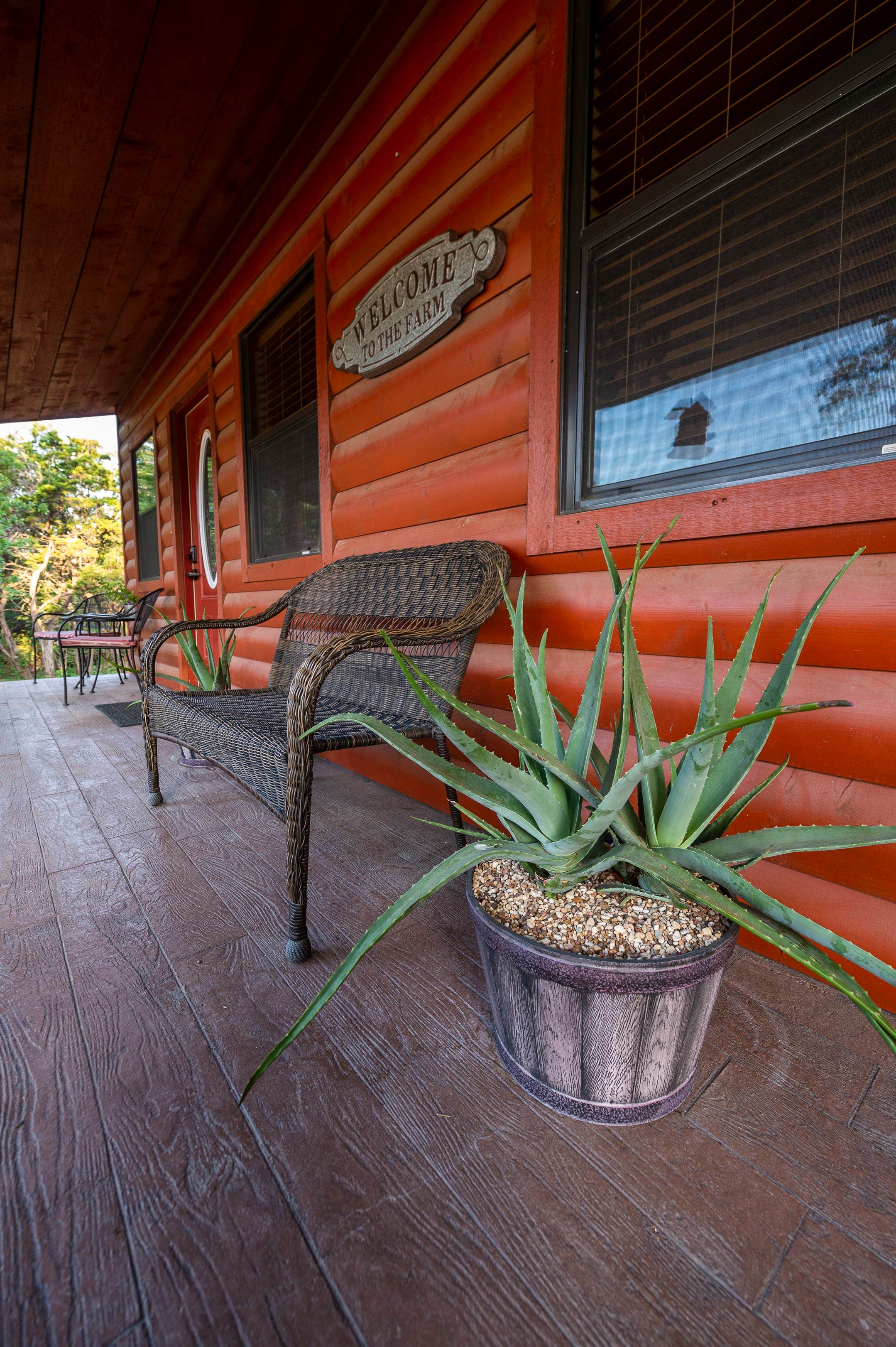 Camper submitted image from Cabin 2 Rental 15 minutes from Magnolia and Baylor - 2