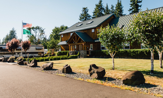 Camping near Panhandle Lake Camp: Travel Inn RV Resort - KM Resorts, Elma, Washington