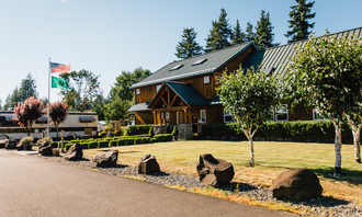 Camping near Lake Sylvia State Park Campground: Travel Inn RV Resort - KM Resorts, Elma, Washington