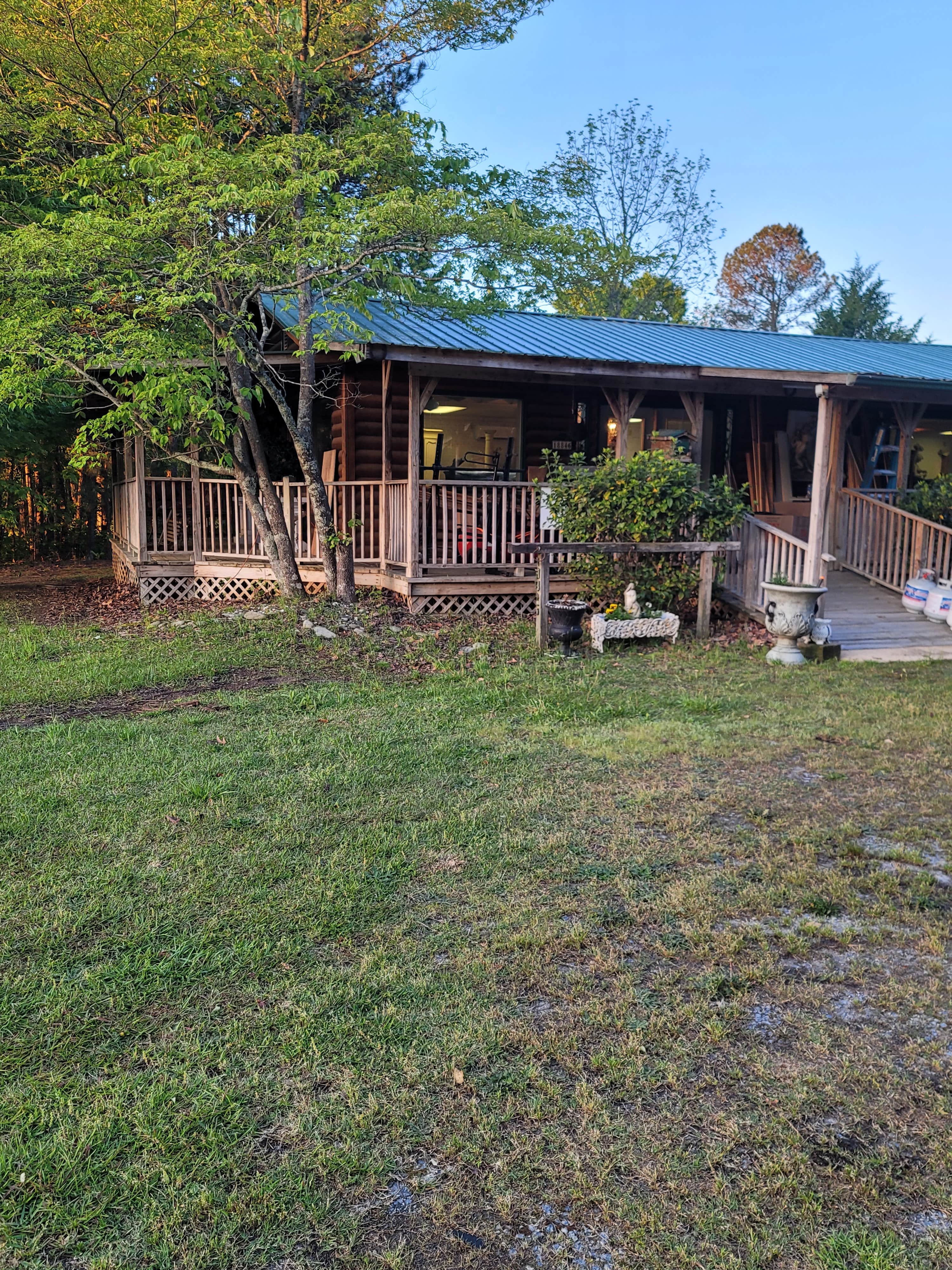 Camping near Rainbow RV Park: Montiques Studio, Landrum, South Carolina