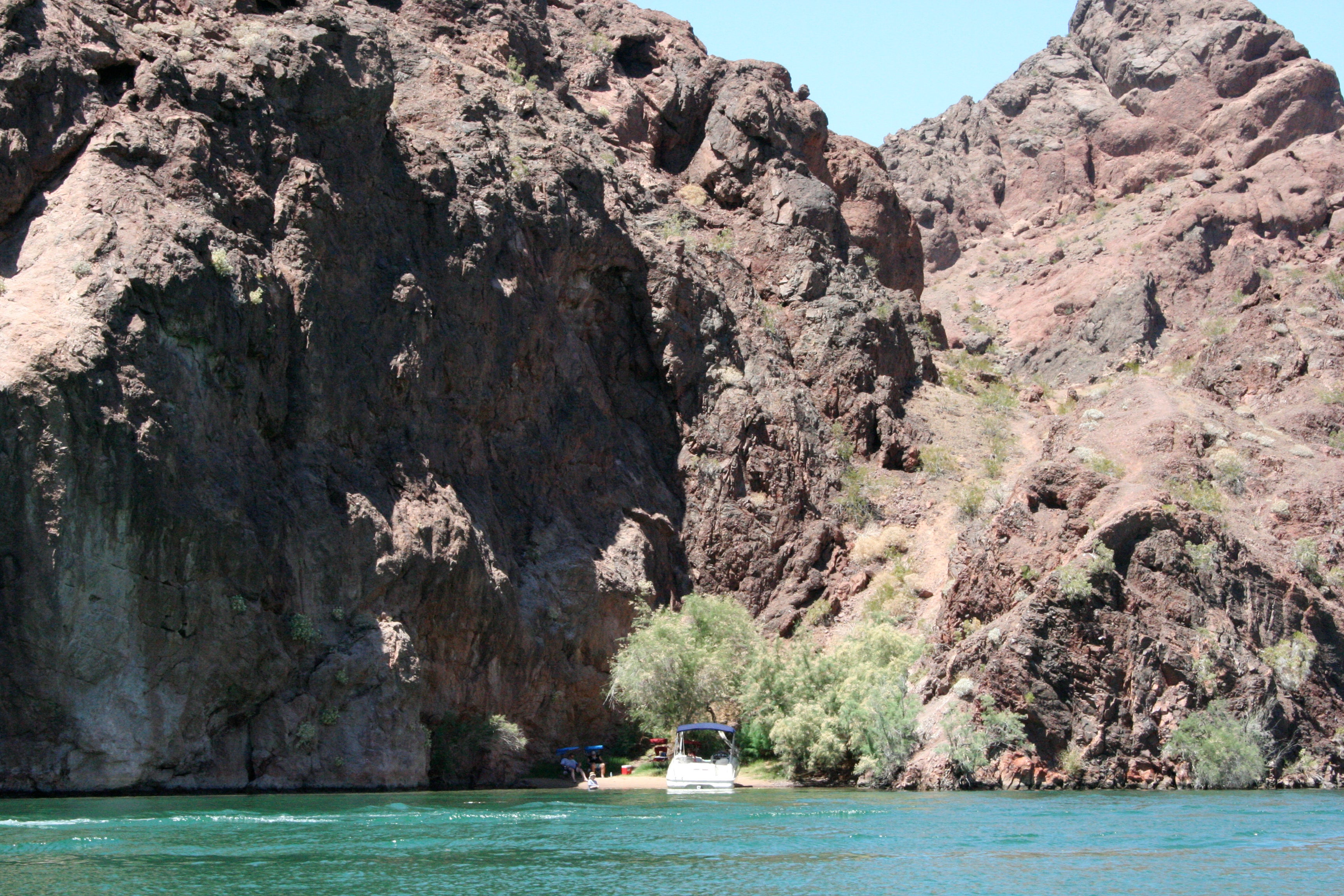 Camper submitted image from Lake Havasu Shoreline Sites - 5