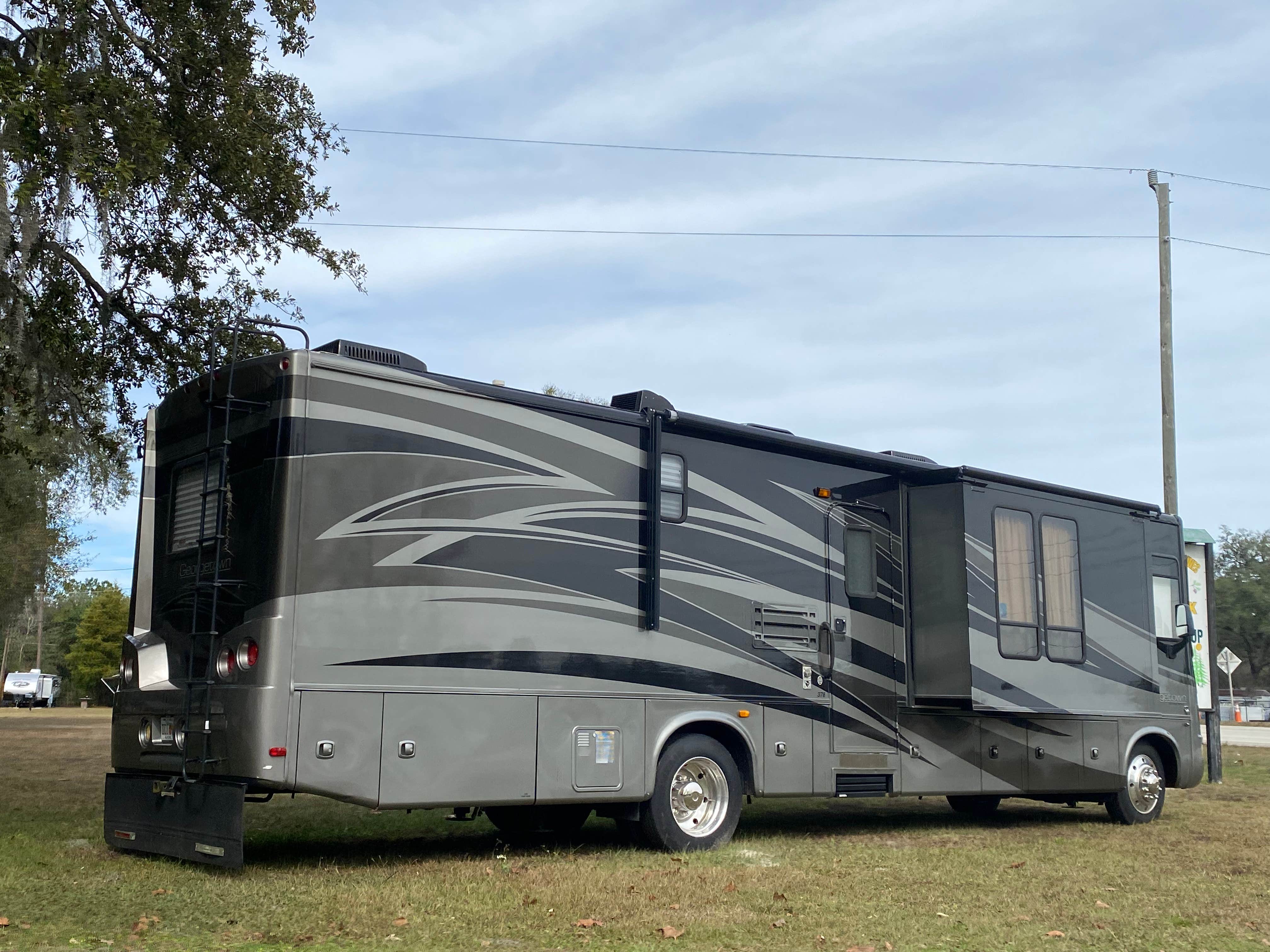 Camper submitted image from Whispering Pines RV Park - 1