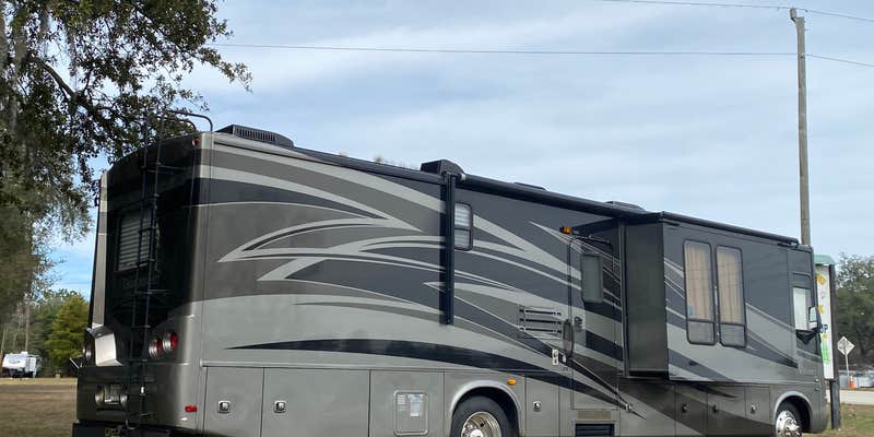 Camper submitted image from Whispering Pines RV Park