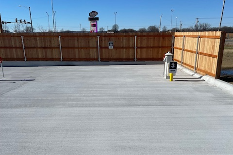 Camping near Spavinaw — Grand Lake State Park: Love's RV Hookup-Big Cabin OK 727, Disney, Oklahoma