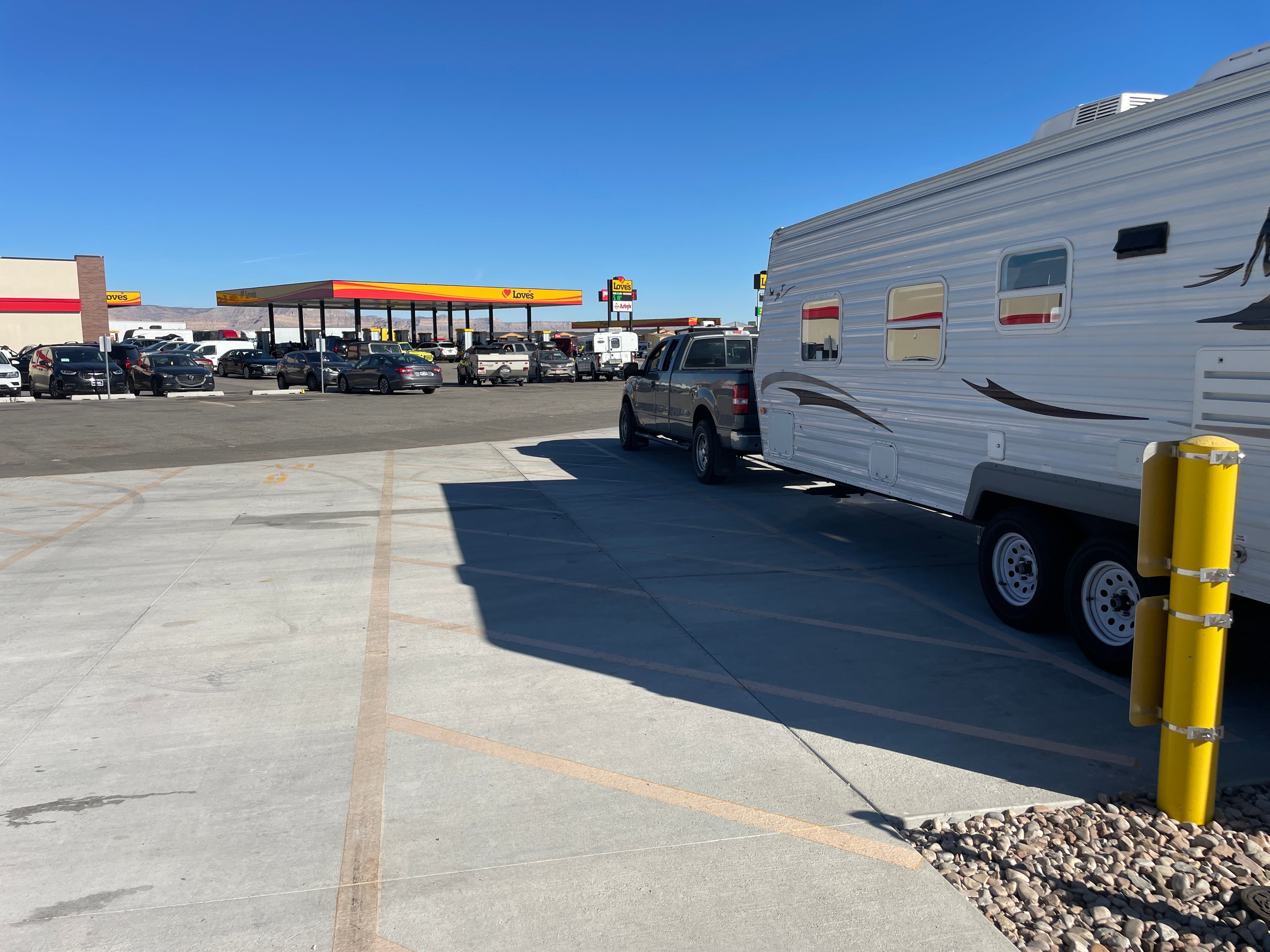 Camper submitted image from Love's RV Hookup-Green River UT 792 - 3
