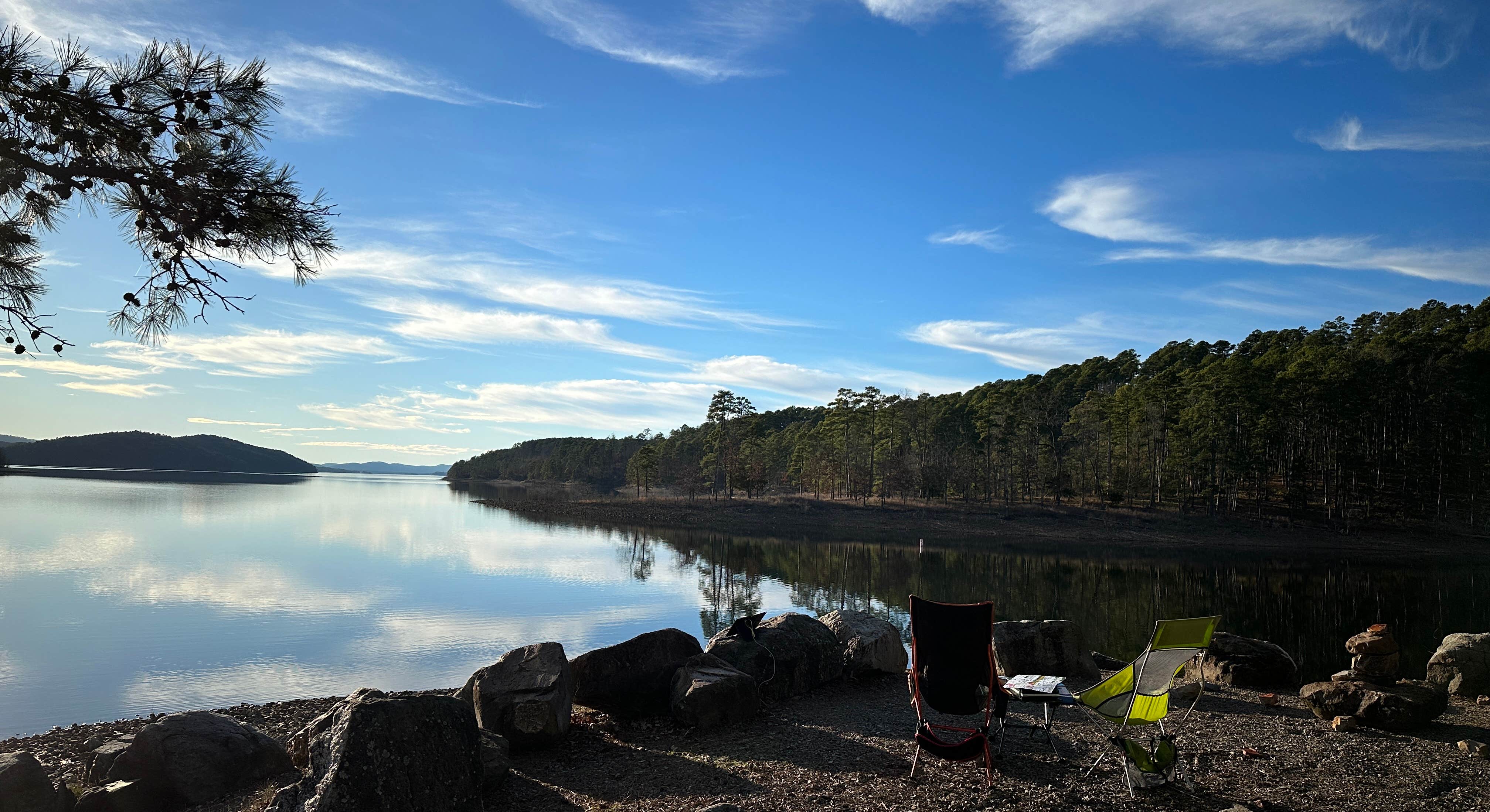 Lake Ouachita State Park Campground lake View at Sunset in Hot Springs National Park