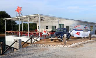 Camping near Boone Park - Lake Nocona: Flying Horse RV Park, Bowie, Texas