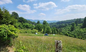 Camping near Cliffhanger Ranch Adventure Outpost: Breath of Dawn, Mendota, Virginia