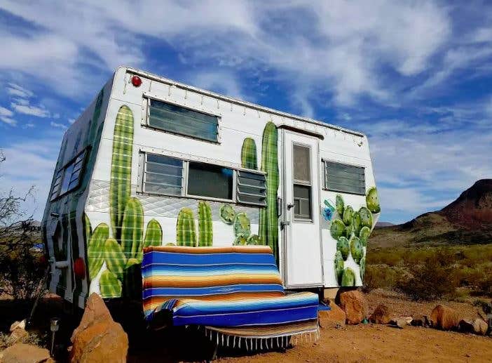 Camper submitted image from Tin Valley Retro Rentals - 4