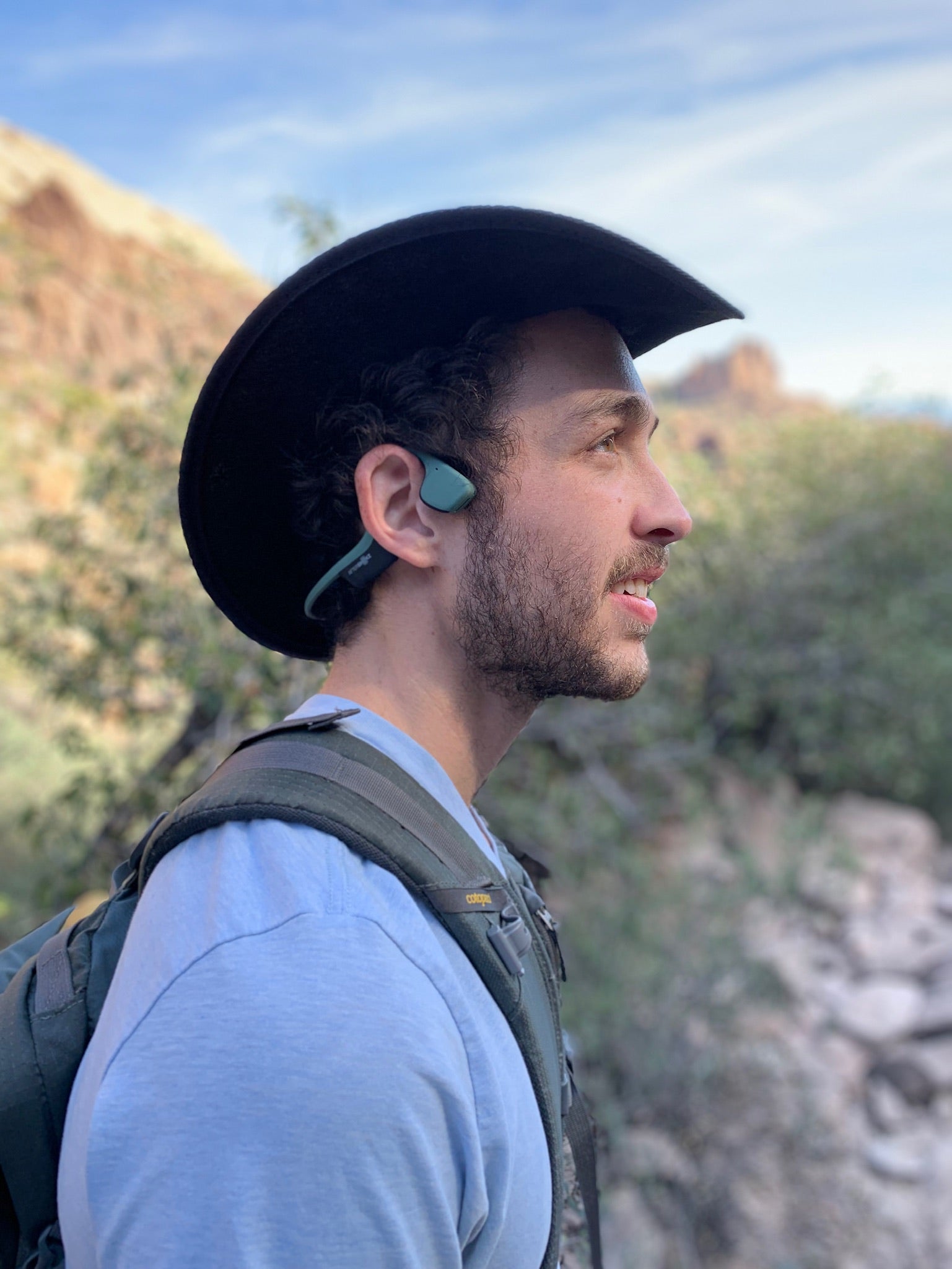 Here I am hiking up to the peak with the headphones on. As you can see my ears are open and ready to take in all the sounds of natura round me.