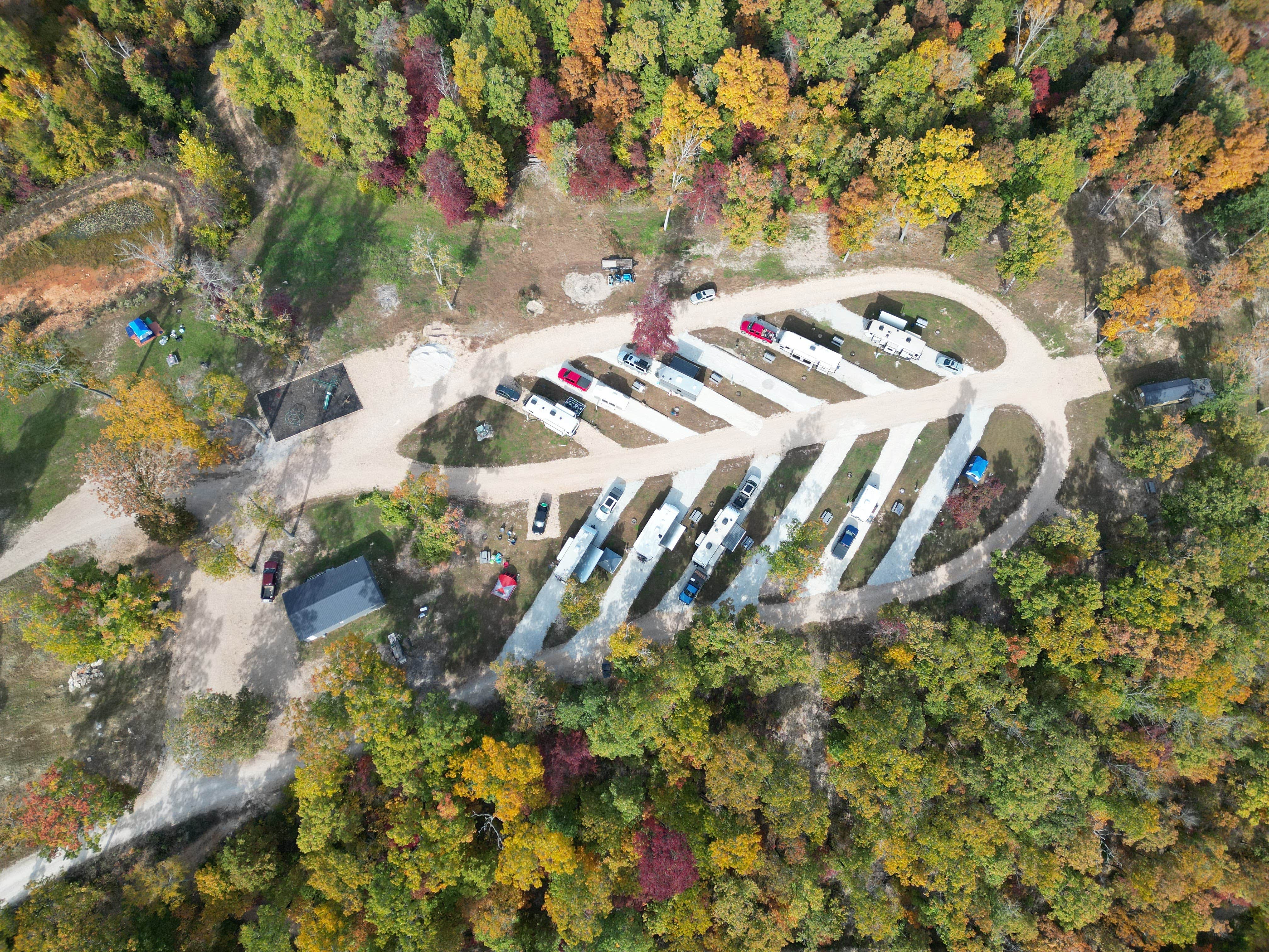 Camping near Oak Court Cabin-RV Park: Shadow Bluffs Retreat, Cassville, Missouri