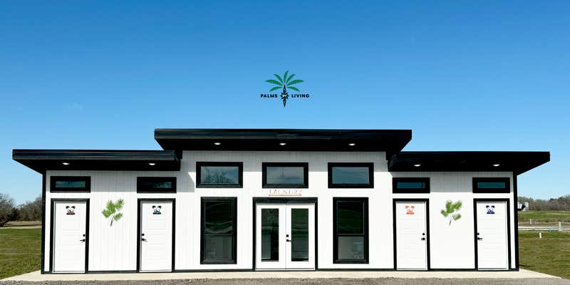 Camper submitted image from Palms RV Living