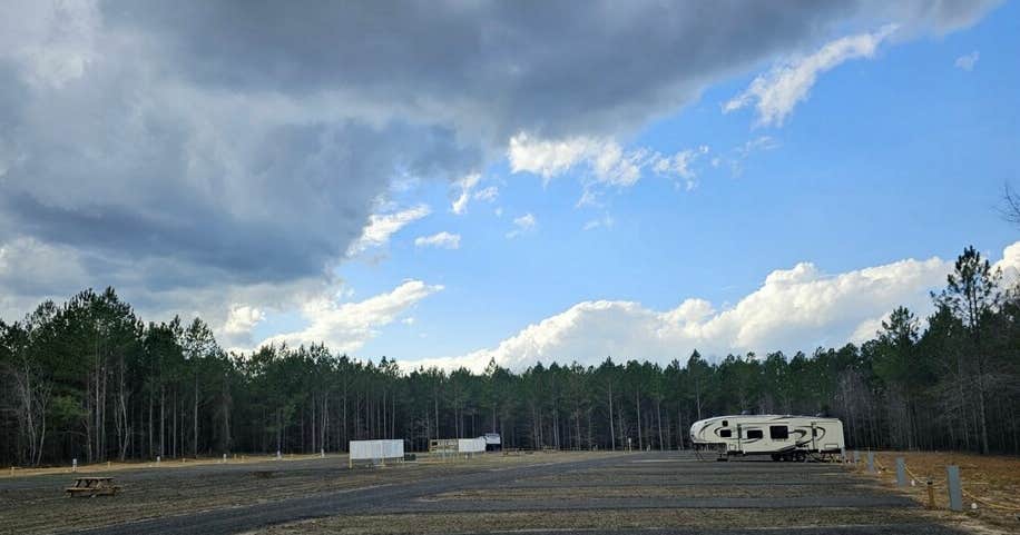 Small Living RV Park | Baxley, Georgia