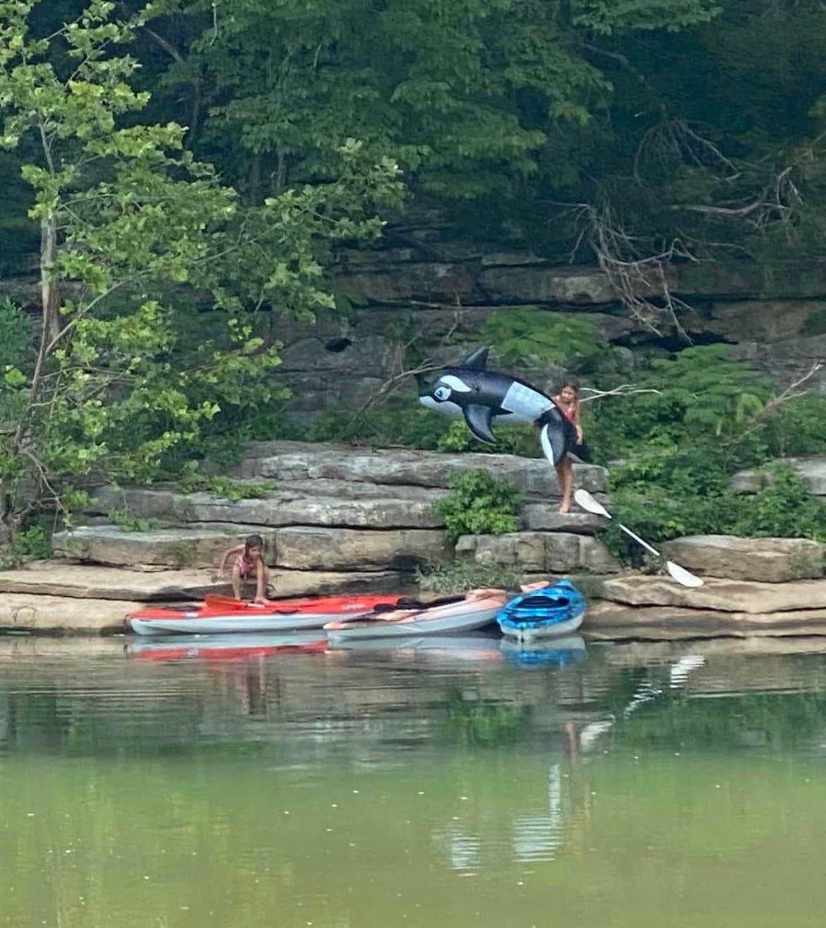 Camping near Ozark Campground — Buffalo National River: Barn on the Buffalo, Jasper, Arkansas