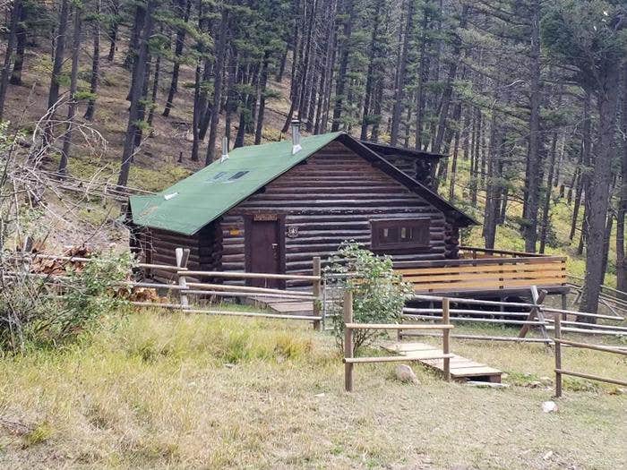 Camper submitted image from Lost Horse Cabin - 1