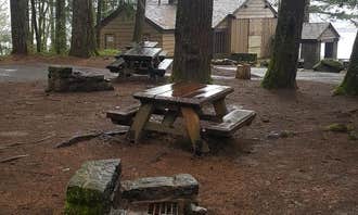 Camping near Skamania County Fairgrounds: Eagle Creek Overlook Group Campground, North Bonneville, Oregon