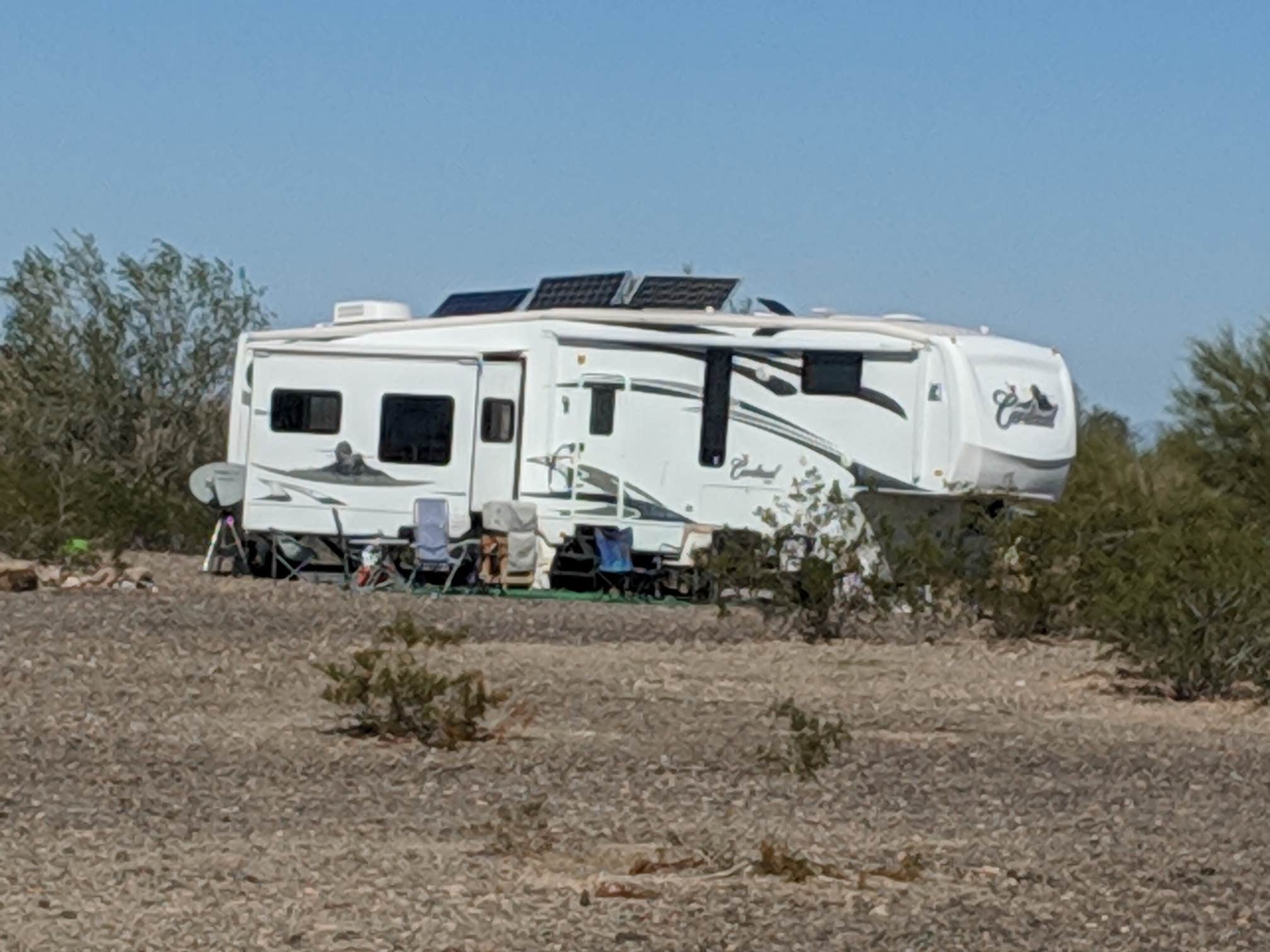 Camper submitted image from Dome Rock Road BLM Dispersed Camping Area - 4