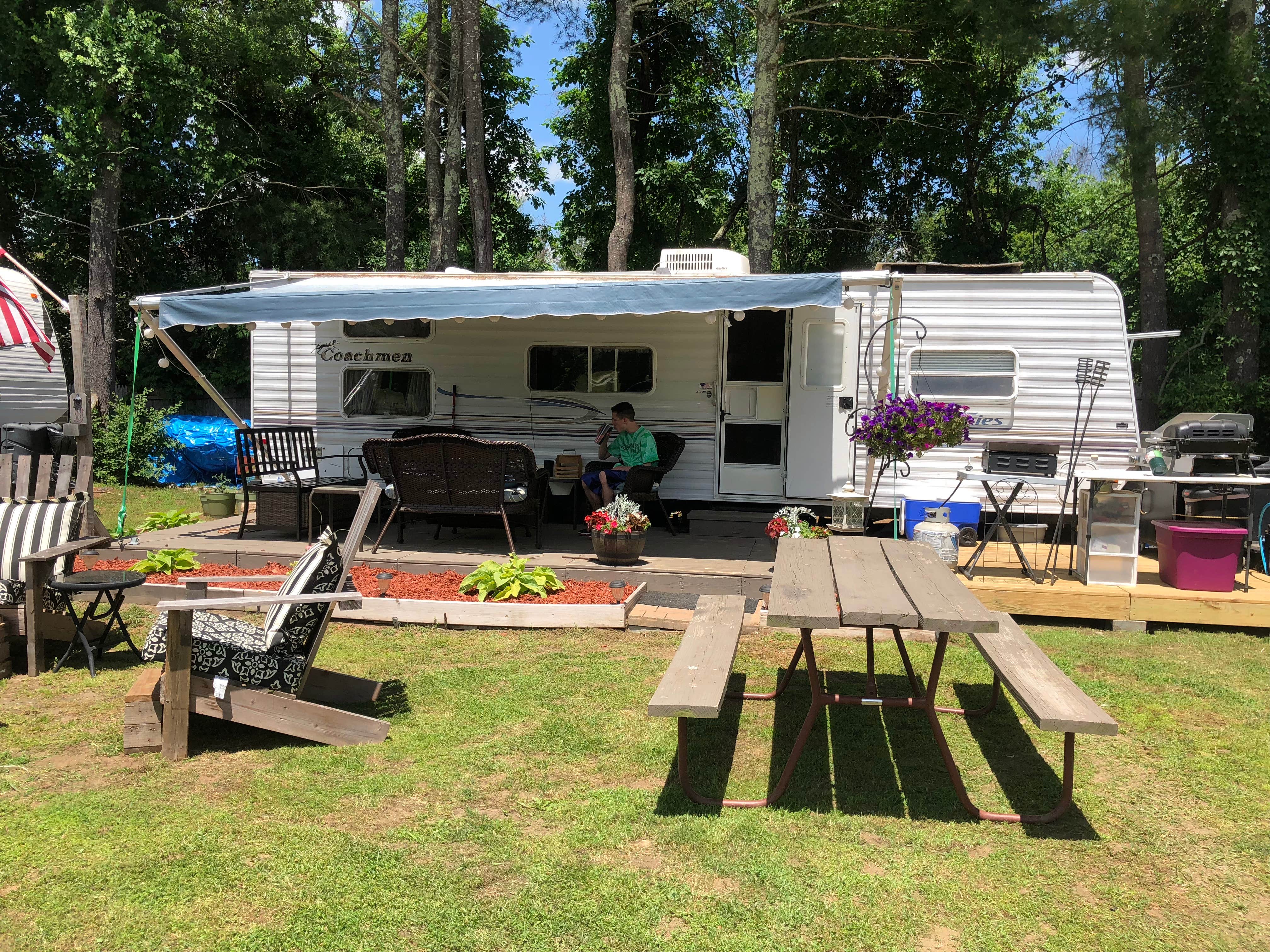 Escape to Nature's Embrace: Connecticut River Bend Campground - Your Gateway to Tranquility