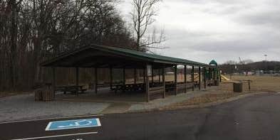 Camper submitted image from COE Cheatham Lake Lock A Campground