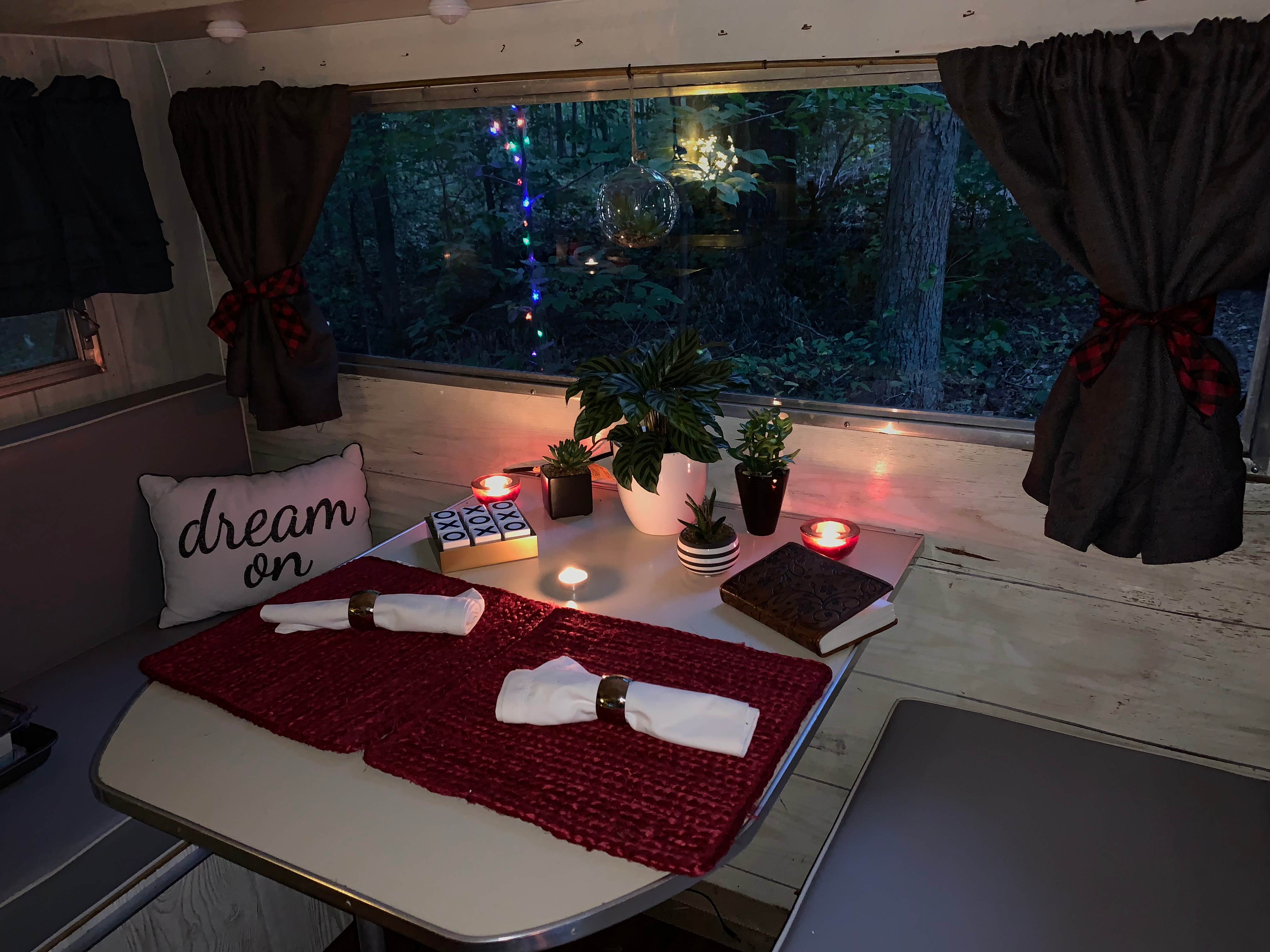 Camping near Johnson County Fairgrounds: Vera's Vintage Campers - Temporarily CLOSED, Morgantown, Indiana