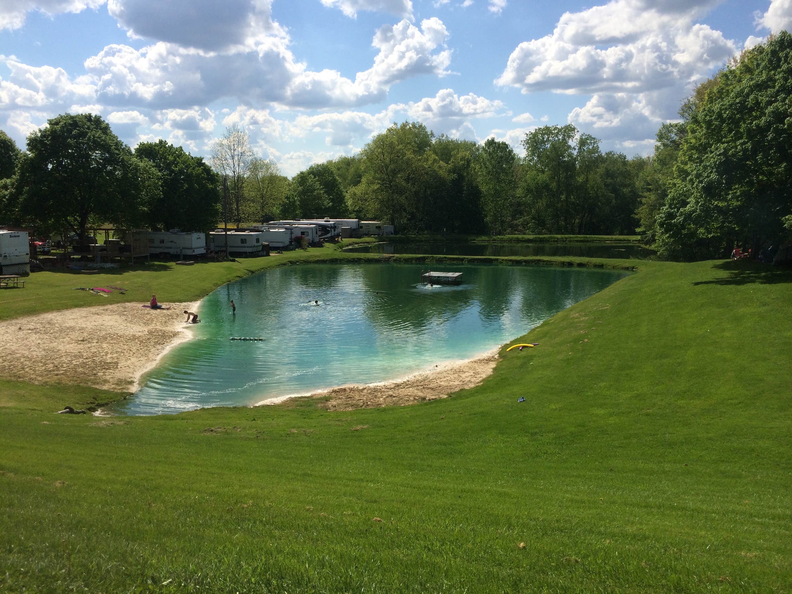 Escape to the Wilderness: A Guide to Hickory Lake Campground in Michigan