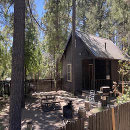 Public Campgrounds: Palisades Ranger Residence Cabin