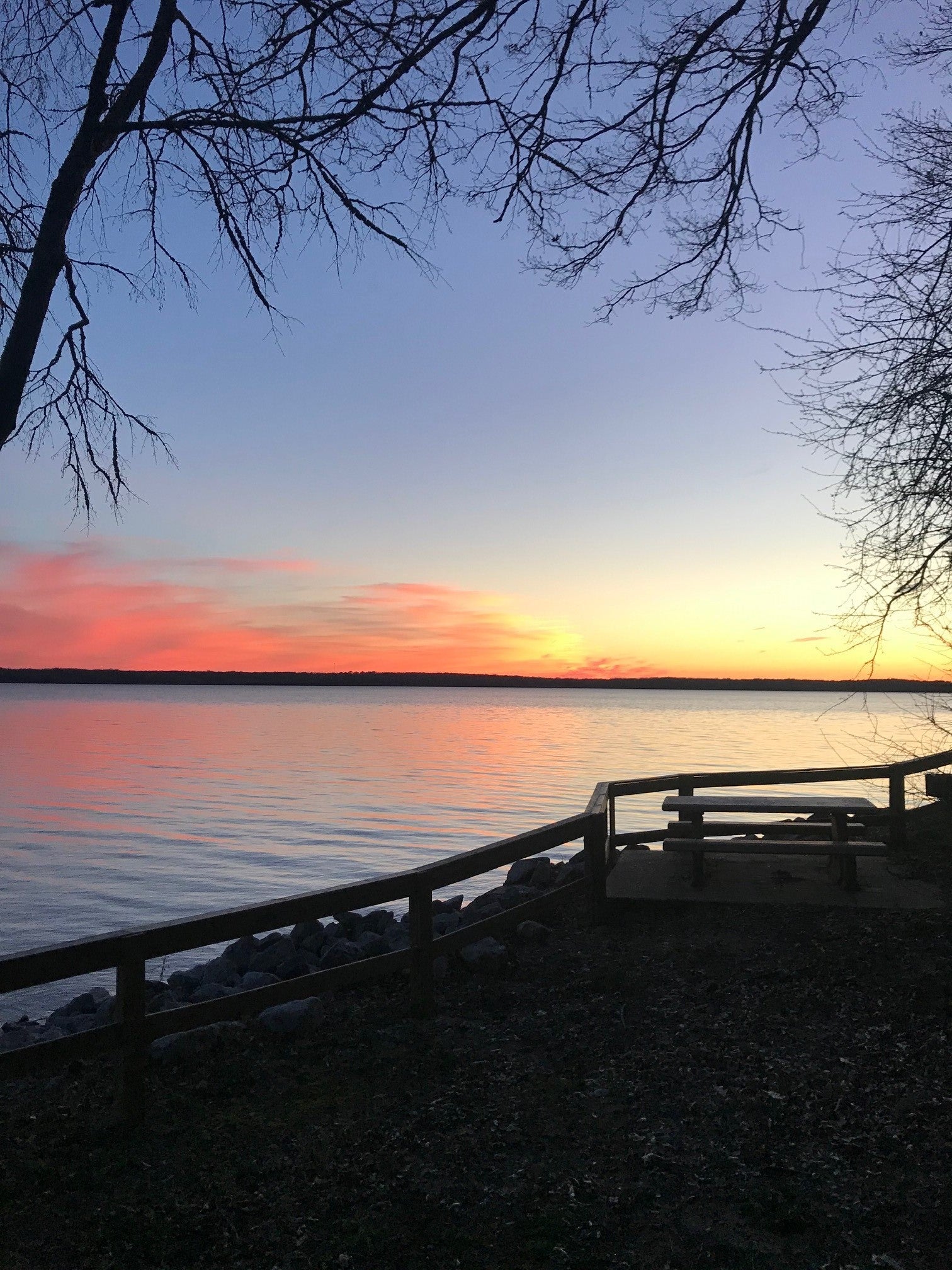 Sunset & Picnic table - Site 19