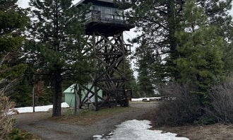Camping near Little John Sno Park: Fivemile Butte Lookout, Government Camp, Oregon
