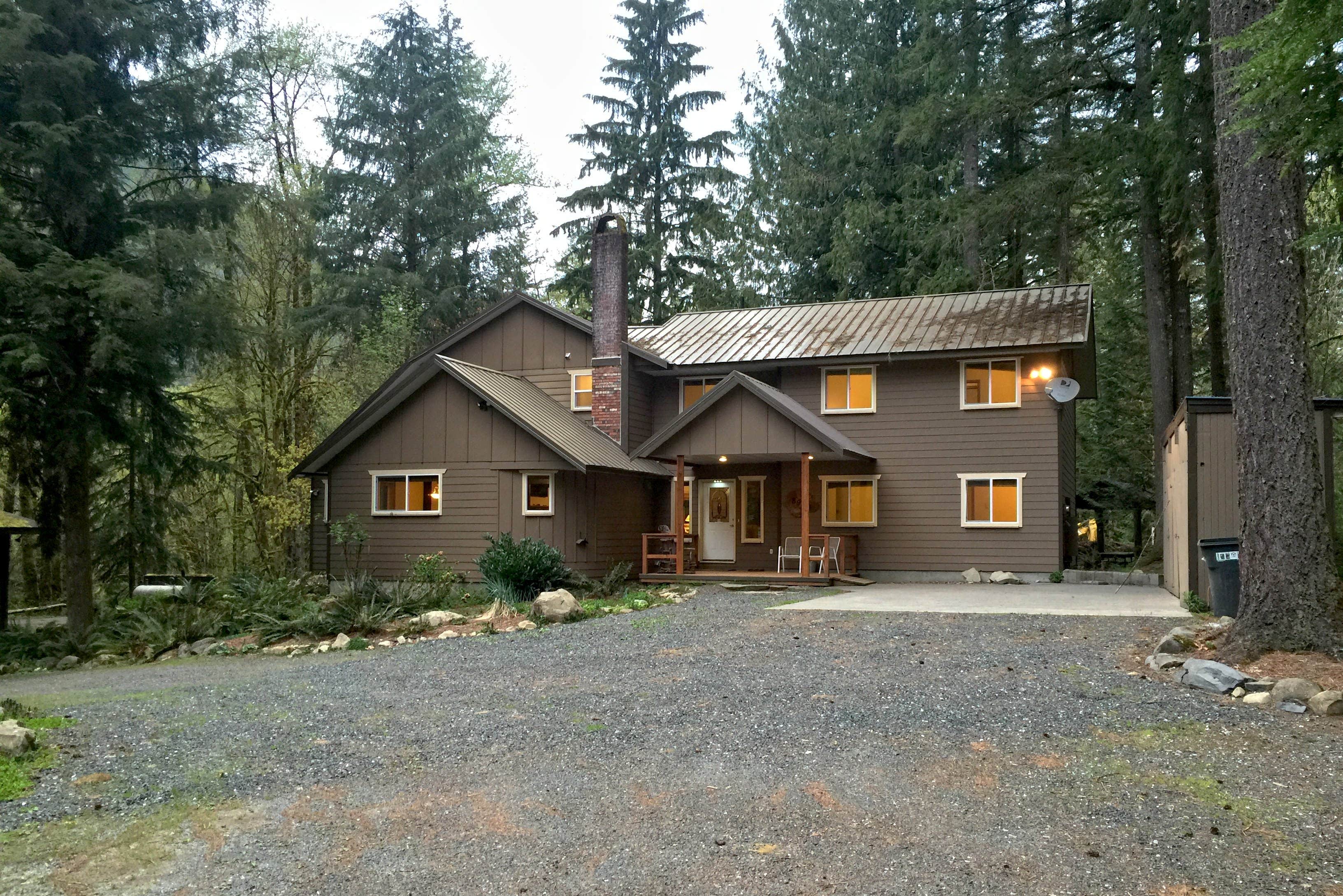 Camping near Mt. Baker Lodging - Cabin #4 - Hot Tub, BBQ, Pets Okay, Sleeps-5!: Mt. Baker Lodging Cabin #3 - Fireplace, Pool Table, Firepit, Wifi, Pets Ok, Sleeps-26!, Maple Falls, Washington