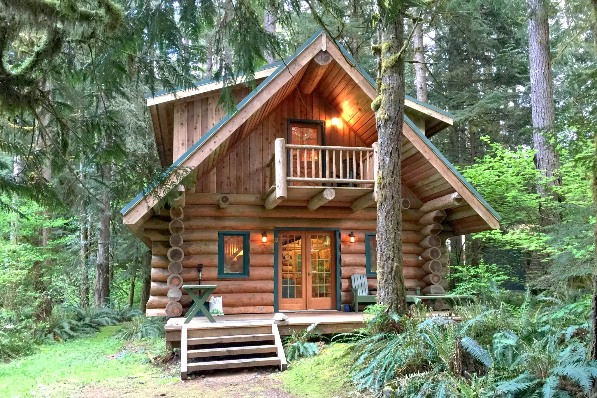 Camper submitted image from Mt. Baker Lodging - Snowline Cabin #10 - Log Home - Sleeps 8 - 2