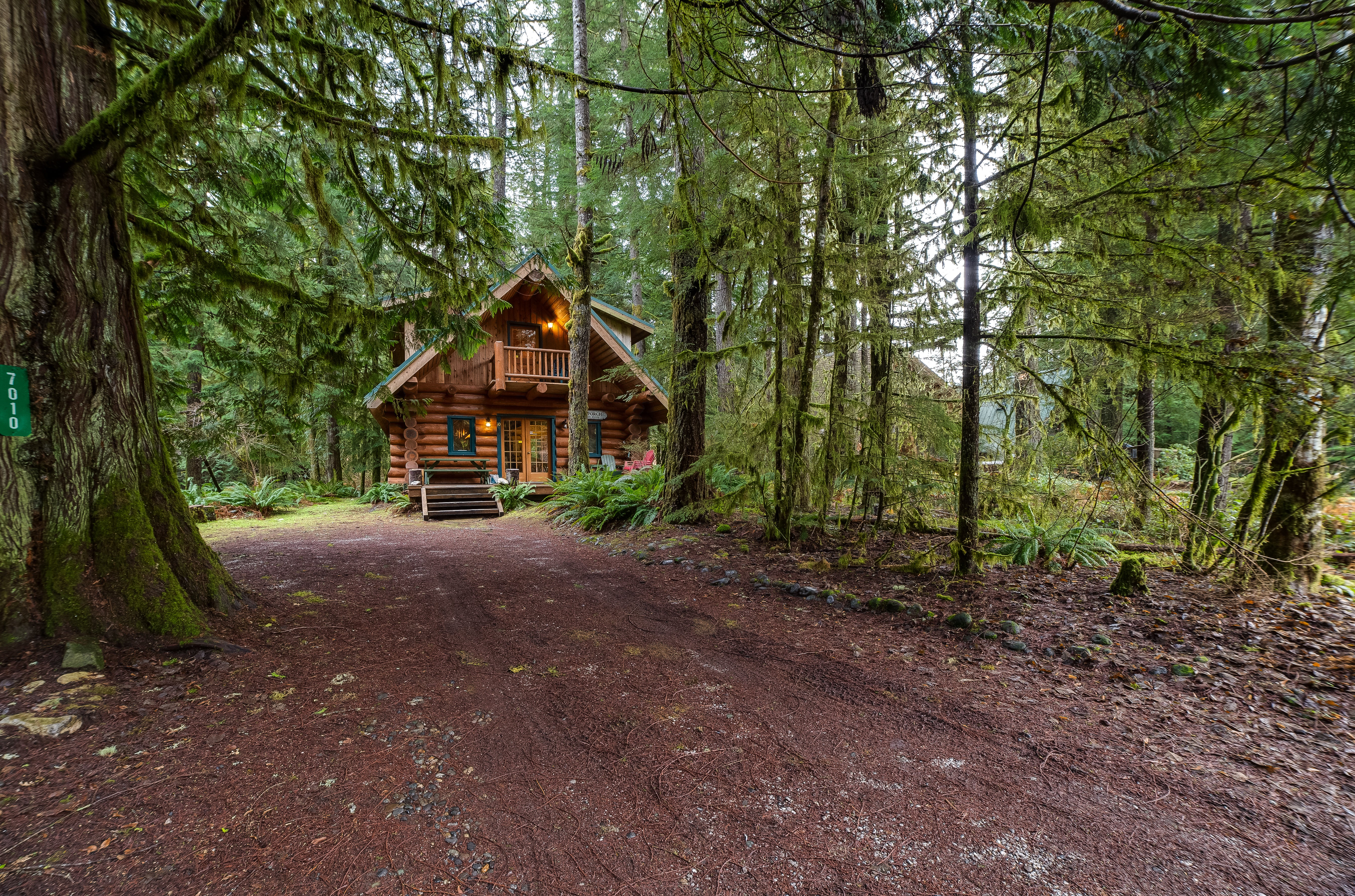 Camper submitted image from Mt. Baker Lodging - Snowline Cabin #10 - Log Home - Sleeps 8 - 4