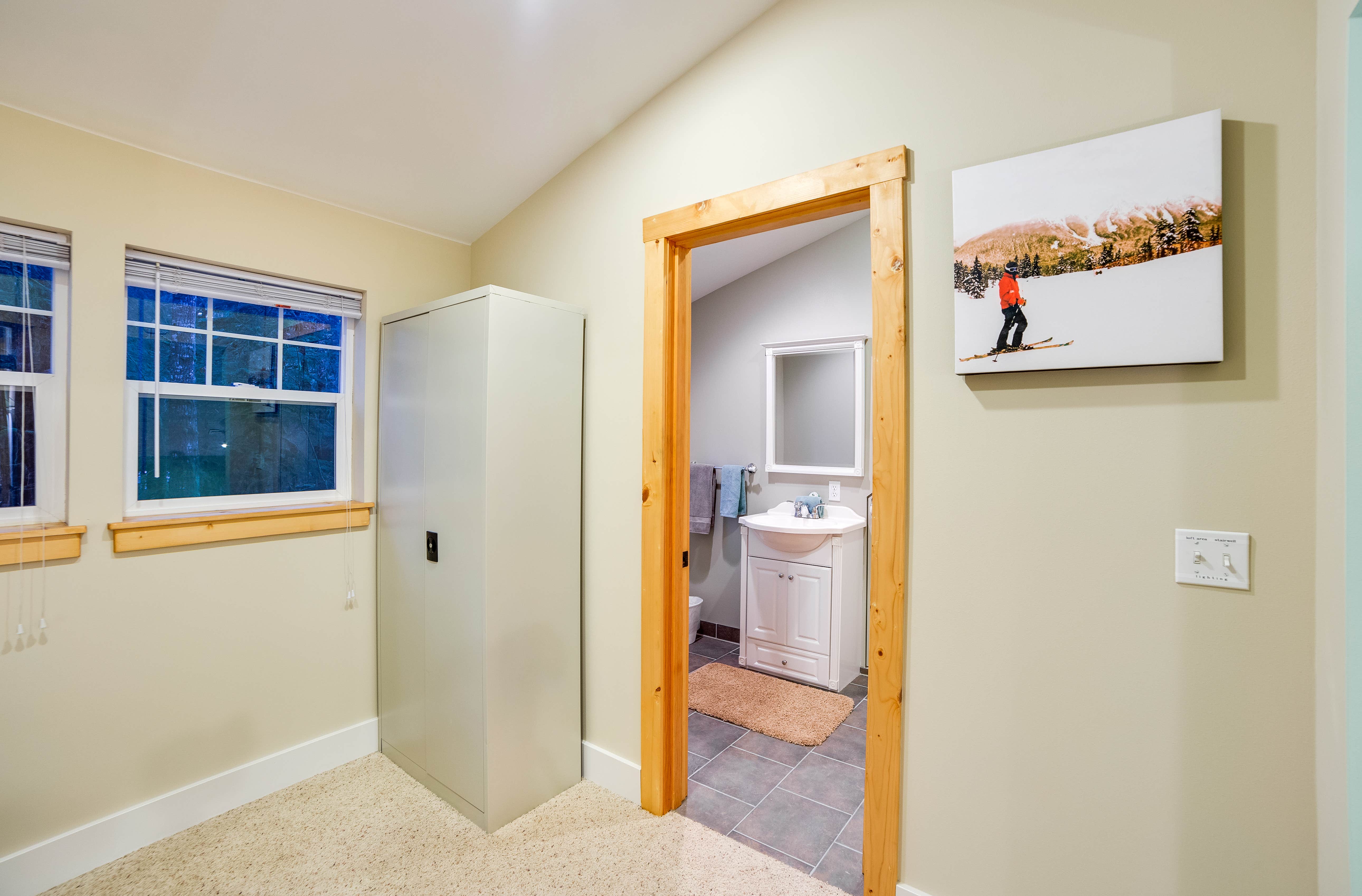 Camper submitted image from Mt. Baker Lodging - Cabin #12 - Fireplace, BBQ, A/C, Pets Ok, Sleeps-4! - 5