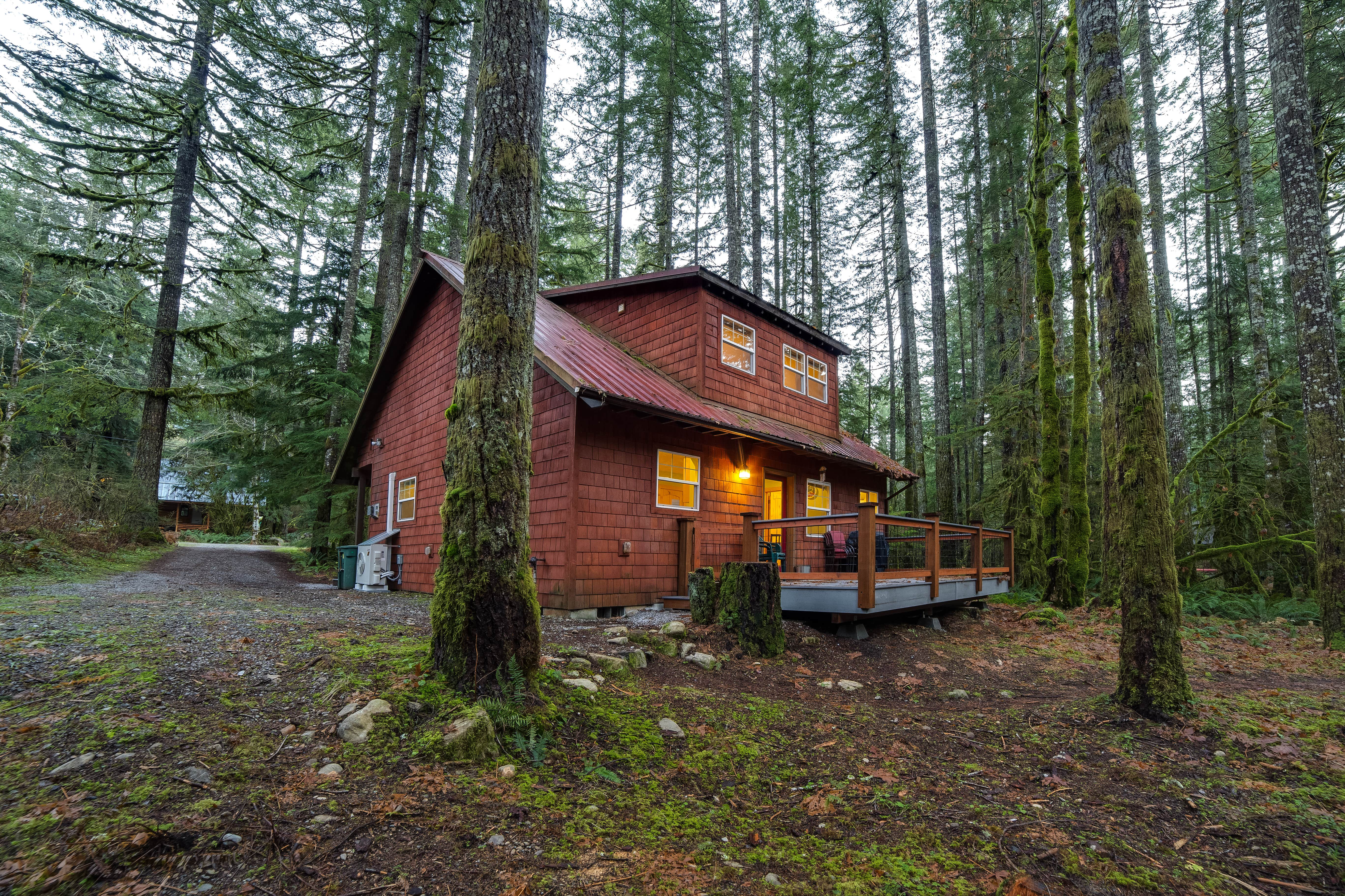 Camper-submitted photo at Mt. Baker Lodging - Cabin #12 - Fireplace, BBQ, A/C, Pets Ok, Sleeps-4! near Maple Falls, WA