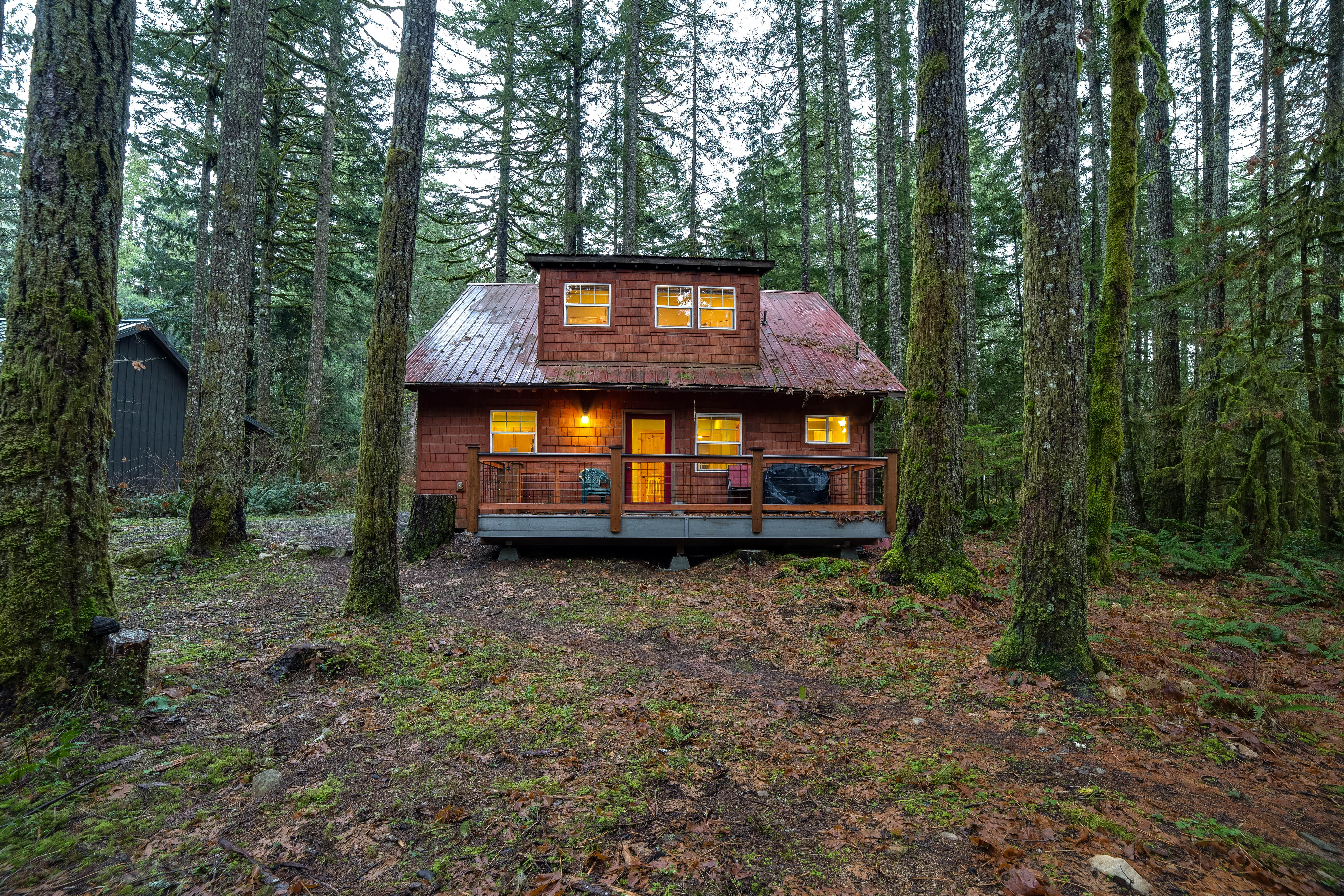 Camper-submitted photo at Mt. Baker Lodging - Cabin #12 - Fireplace, BBQ, A/C, Pets Ok, Sleeps-4! near Maple Falls, WA