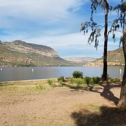 Apache Lake Marina & Resort