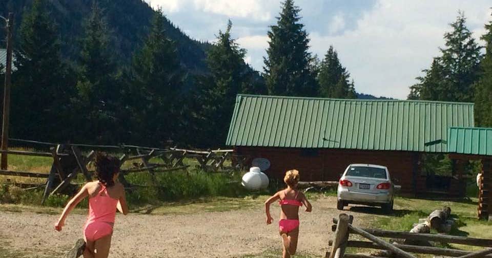 Cinnamon Lodge & Adventures
