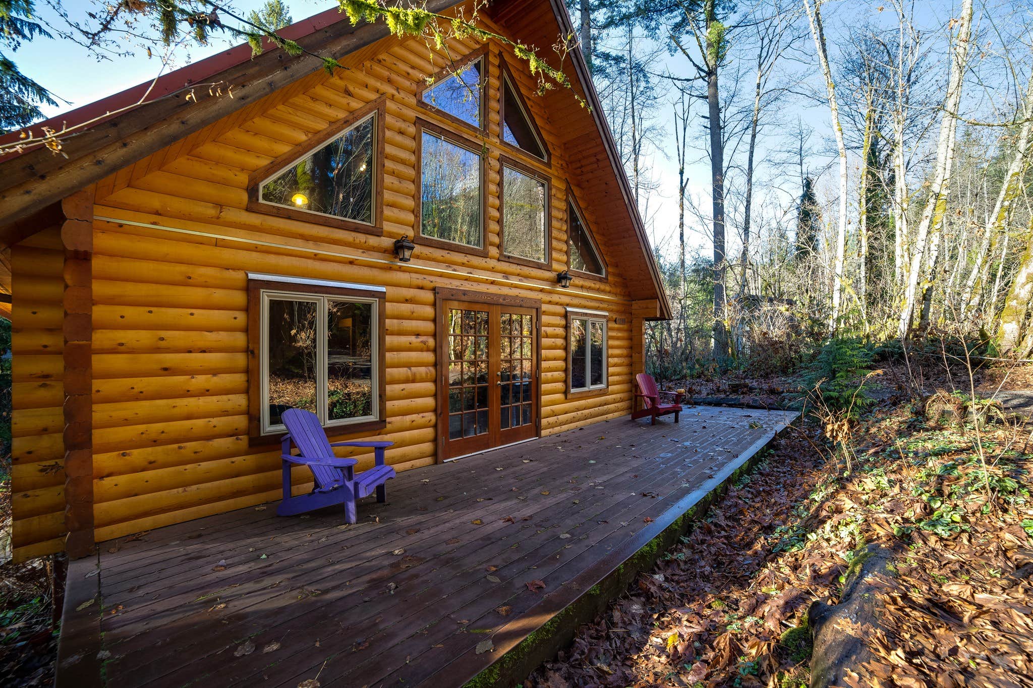 Camper-submitted photo at Mt. Baker Lodging - Cabin #21 - Log Home, Fireplace, BBQ, WiFi, Pets Ok, Sleeps-6! near Maple Falls, WA