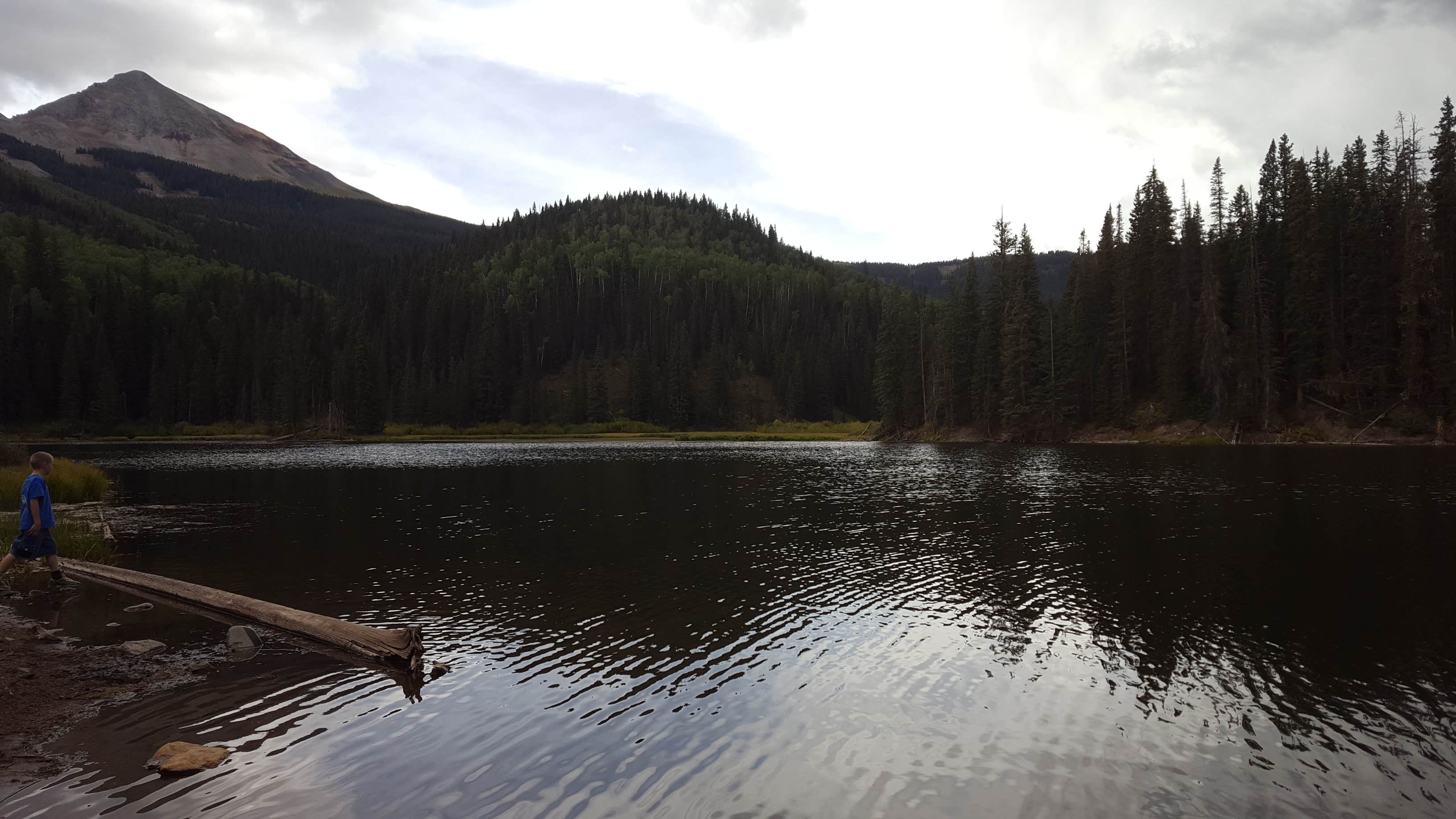 Escape to the Enchanting Colorado Woods Lake Campground: Your Gateway to Mountain Magic