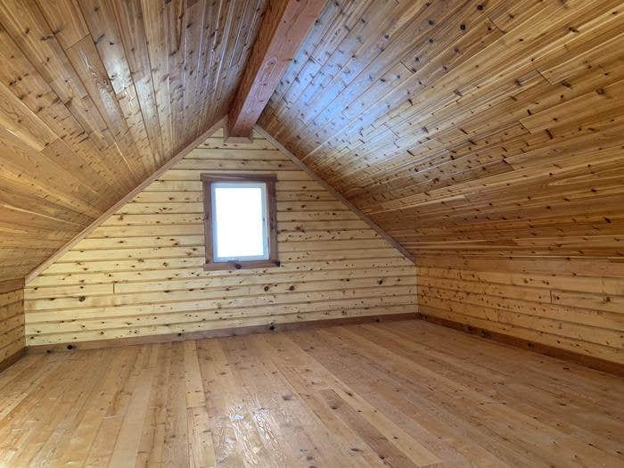 Camper submitted image from Ravens Roost Cabin - 2