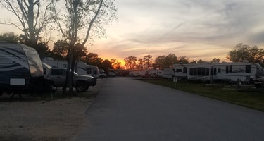 4 Pennies Country Leisure RV