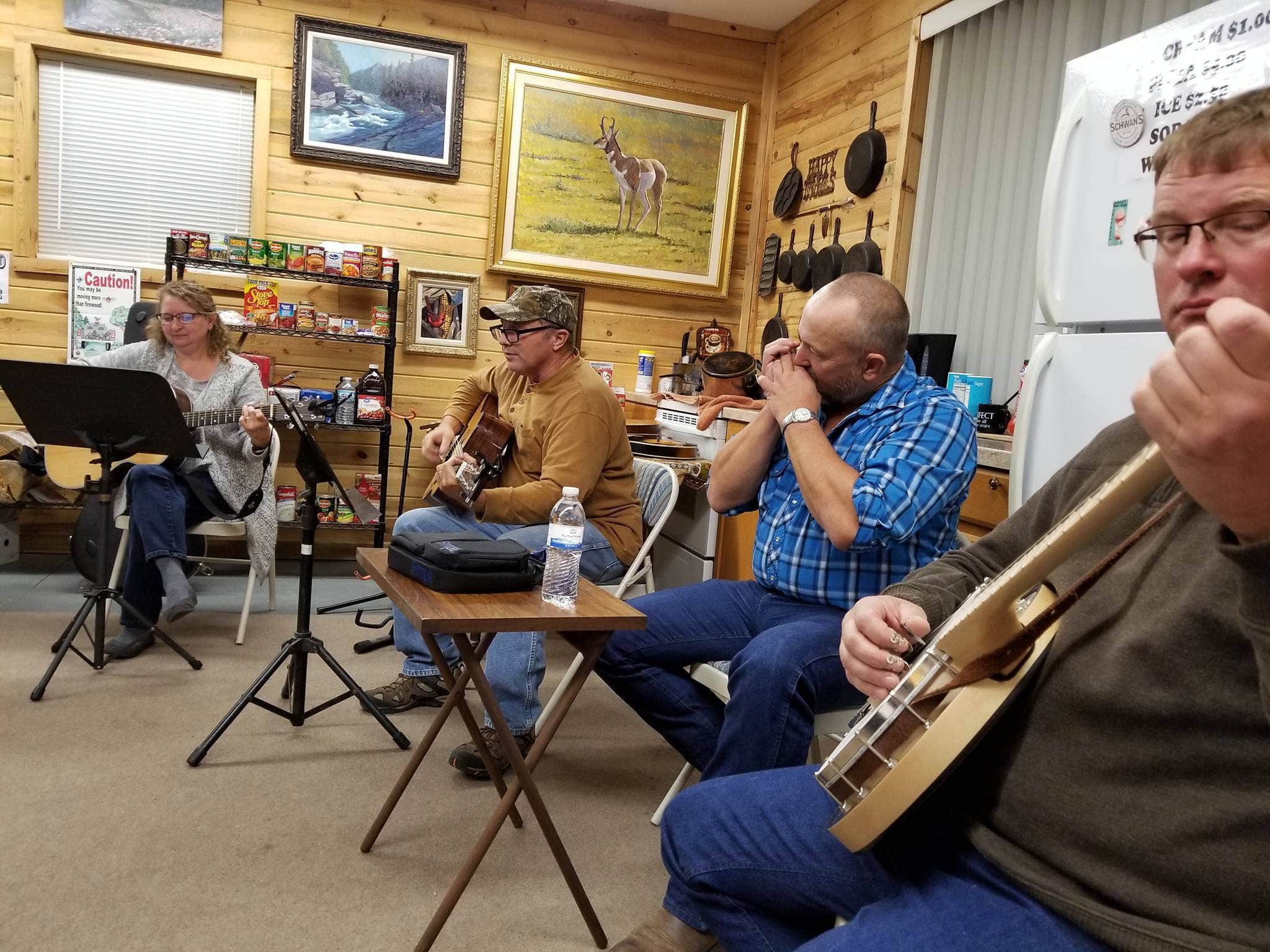 Camping near Stokes-Thomas Lake Campground: County Line Campground, Corona, South Dakota