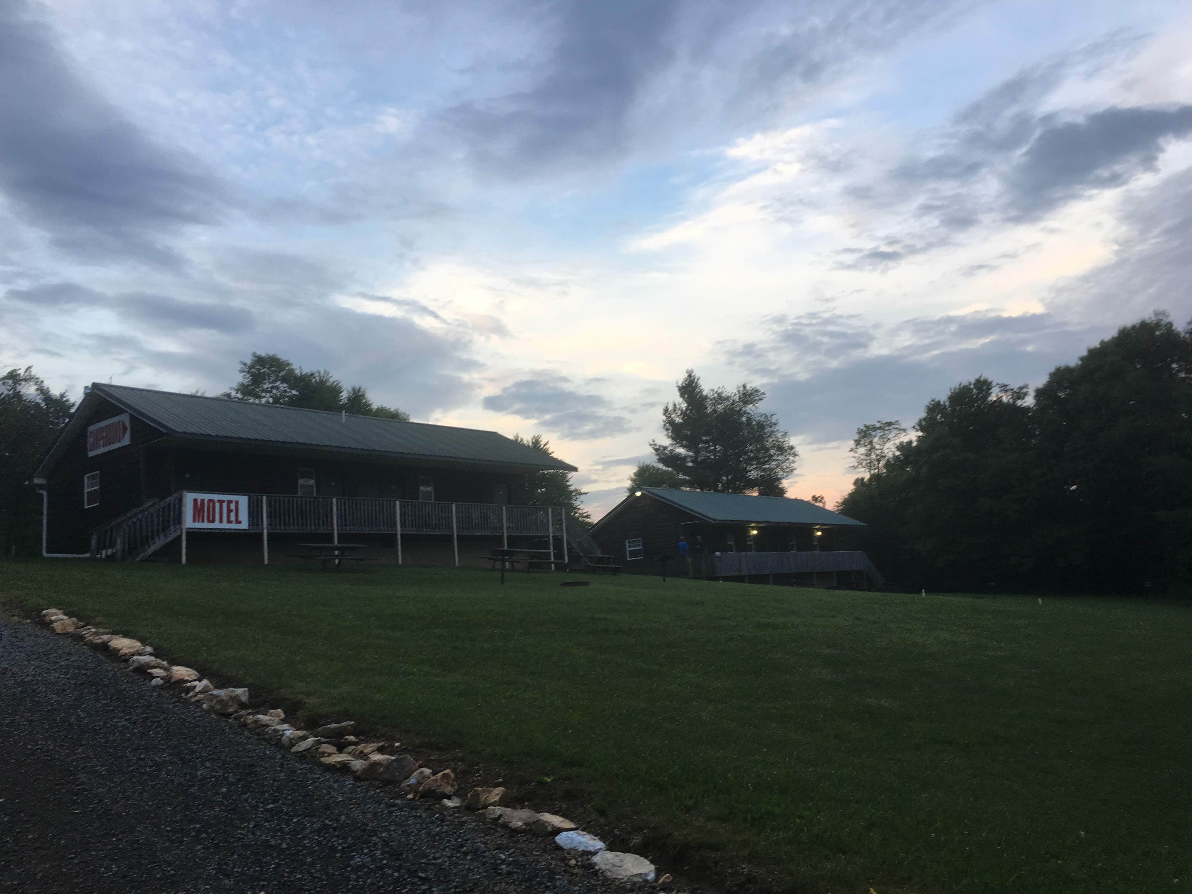 Camper submitted image from Fancy Gap Cabins and Campground - 4