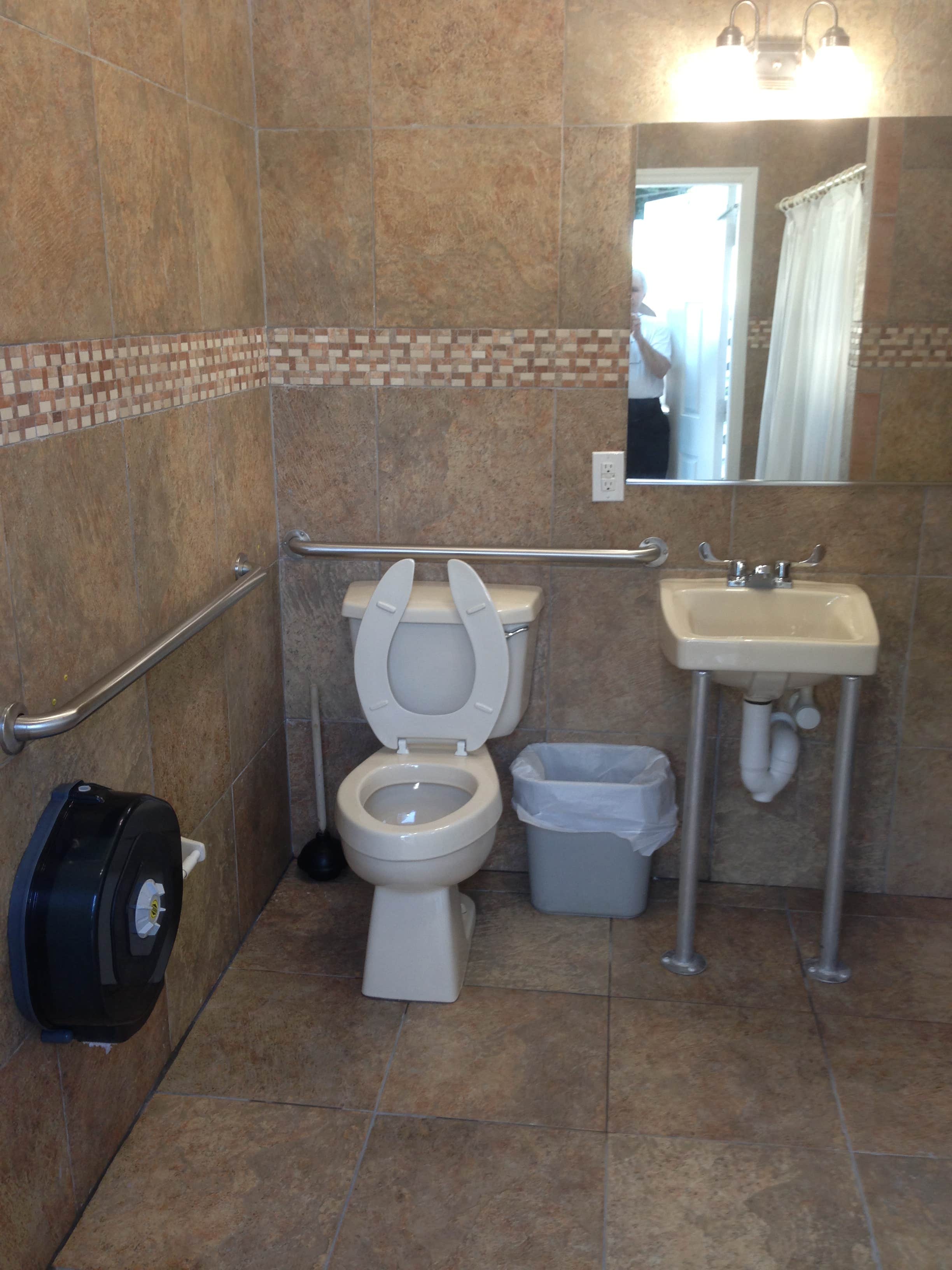 Kings Kamp RV Park Tent Camping and Bay Front Marina