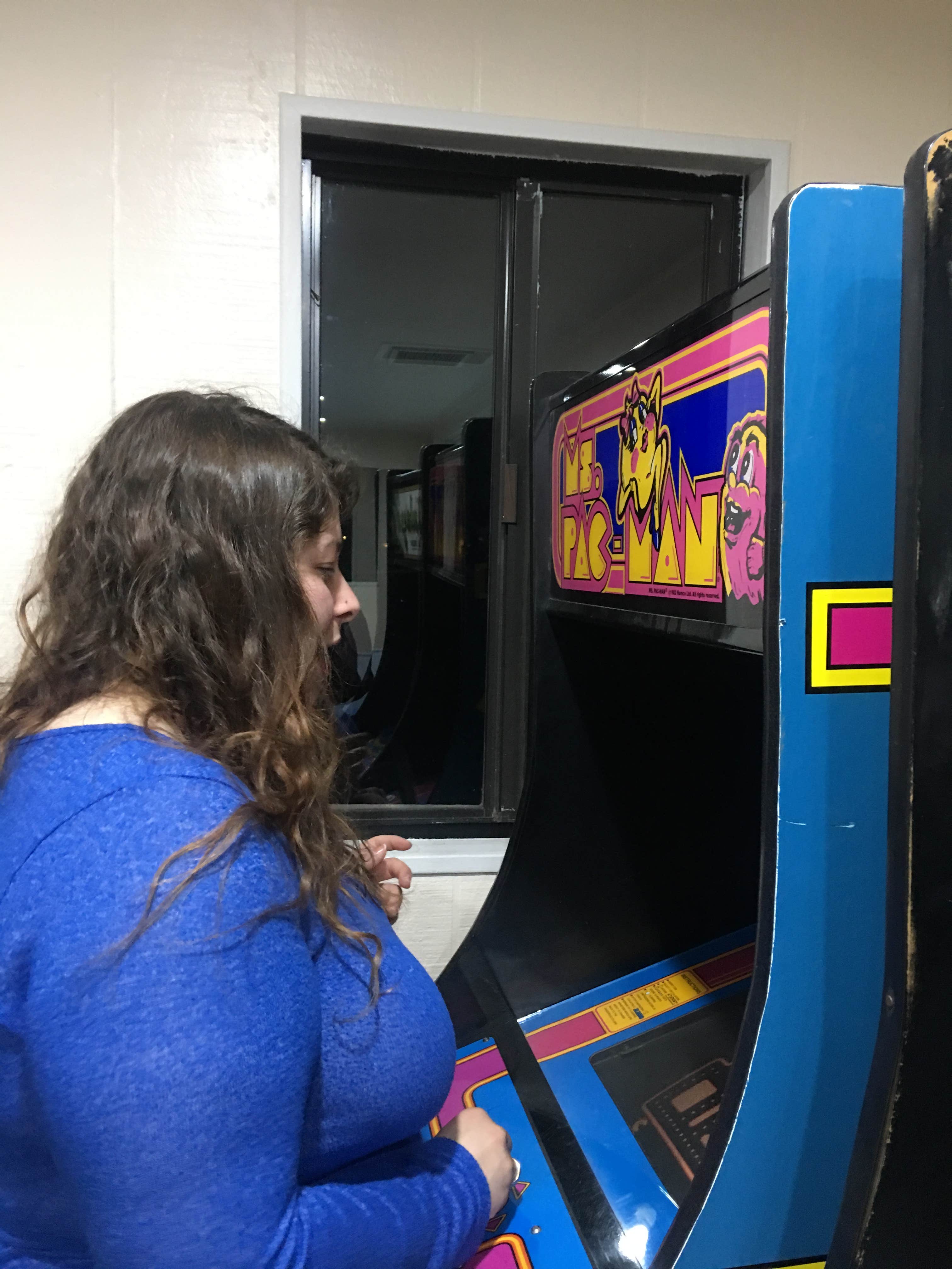 THe laundry room had a ms packman machine! N