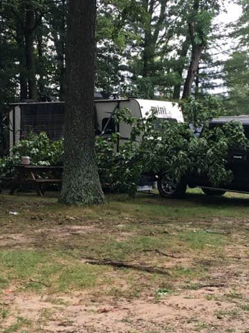 Camper submitted image from Oak Shores Resort Campground - 3