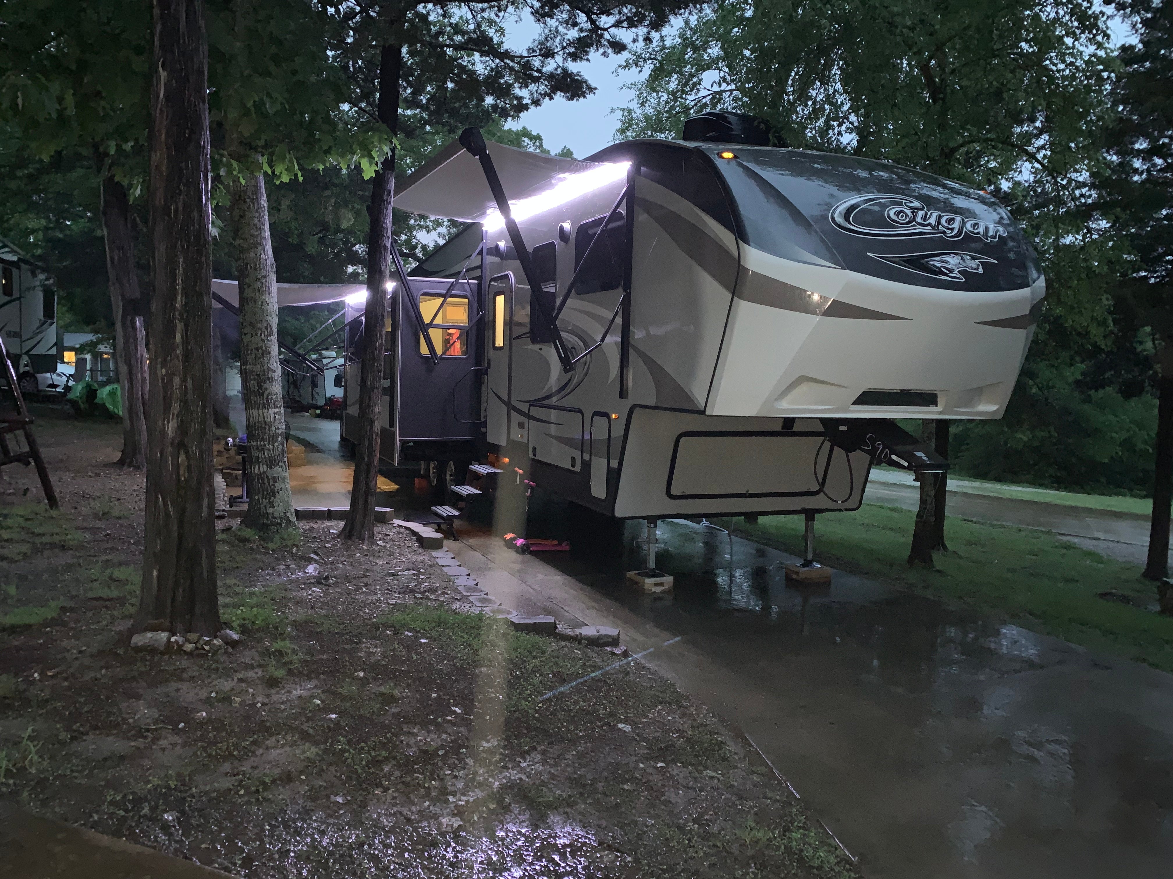 Camper submitted image from Great Escapes RV Park - 3