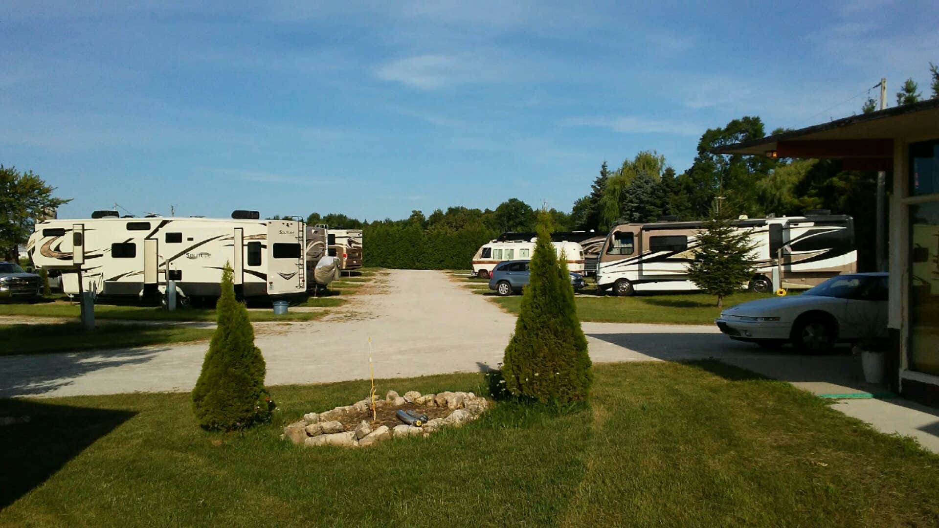 Camper submitted image from Countryside Motel & RV Sites - 4